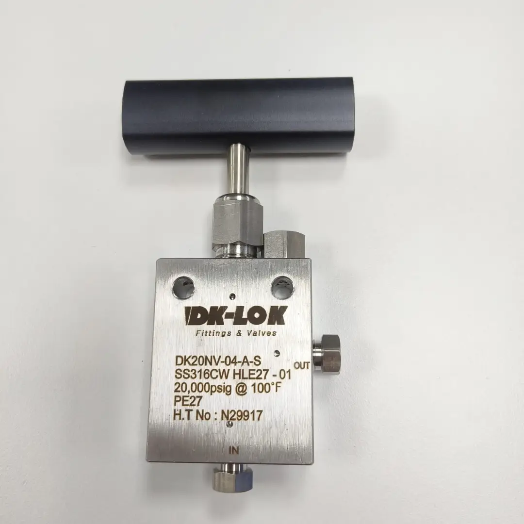 DK-LOK DK-NV High Pressure Needle Valve, 20,000 psi, 1/4" Angle, SS316L, DK20NV-04-A — photo 3 of 6