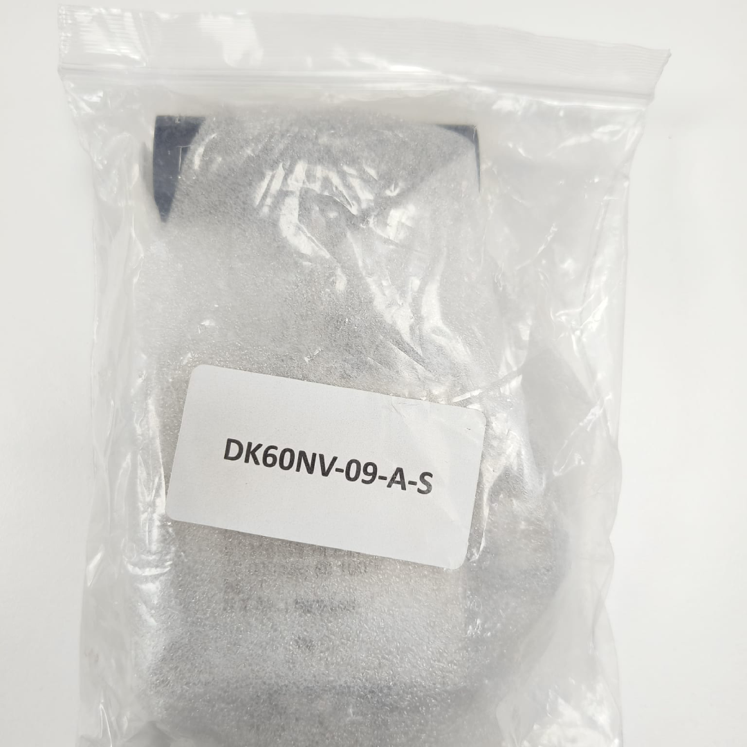 DK-LOK DK-NV High Pressure Needle Valve, 60,000 psi, 9/16" Angle, SS316L, DK60NV-09-A — photo 2 of 6