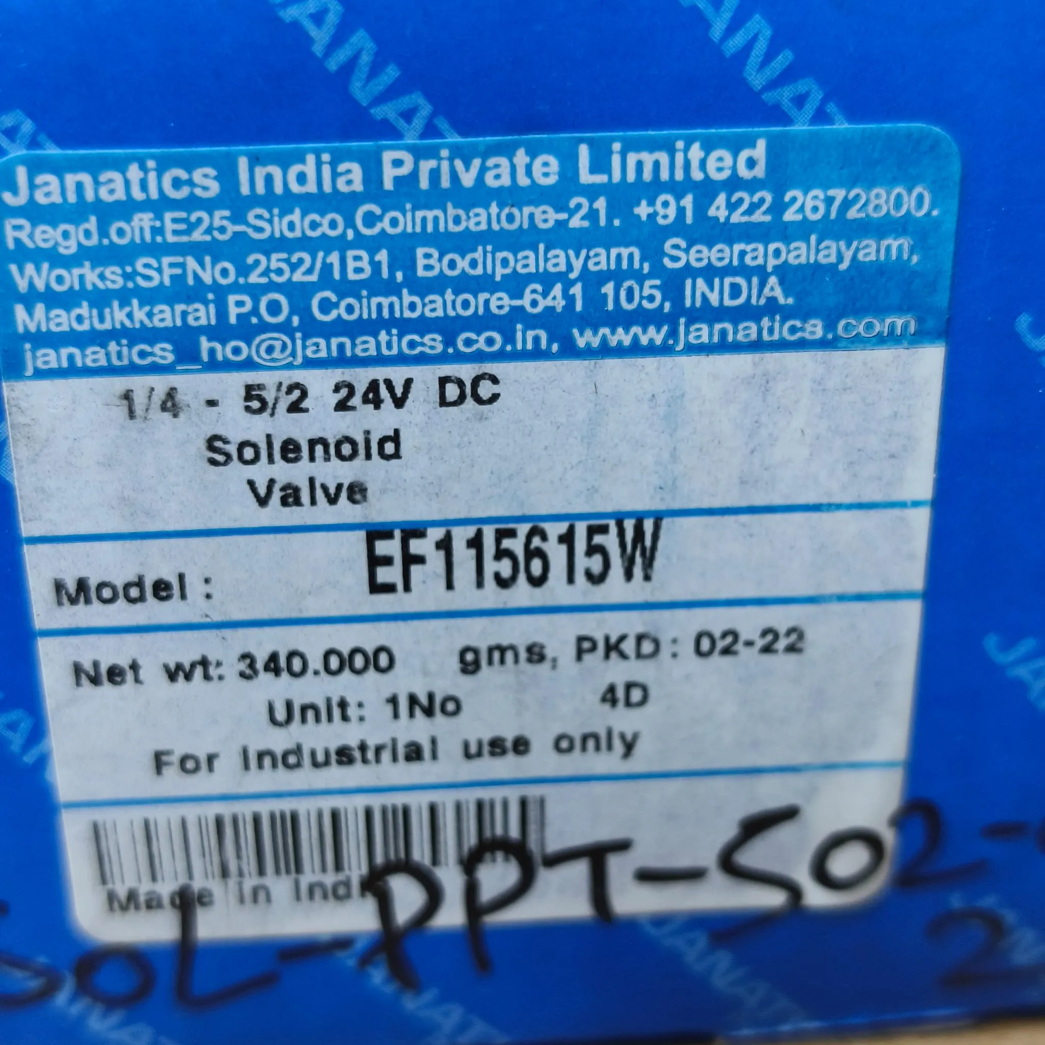 Janatics EF Series Poppet Type Pneumatic Solenoid Valve, 5/2 Way, G 1/4" Port, 24V DC Coil with Connector, EF115615W — photo 2 of 5