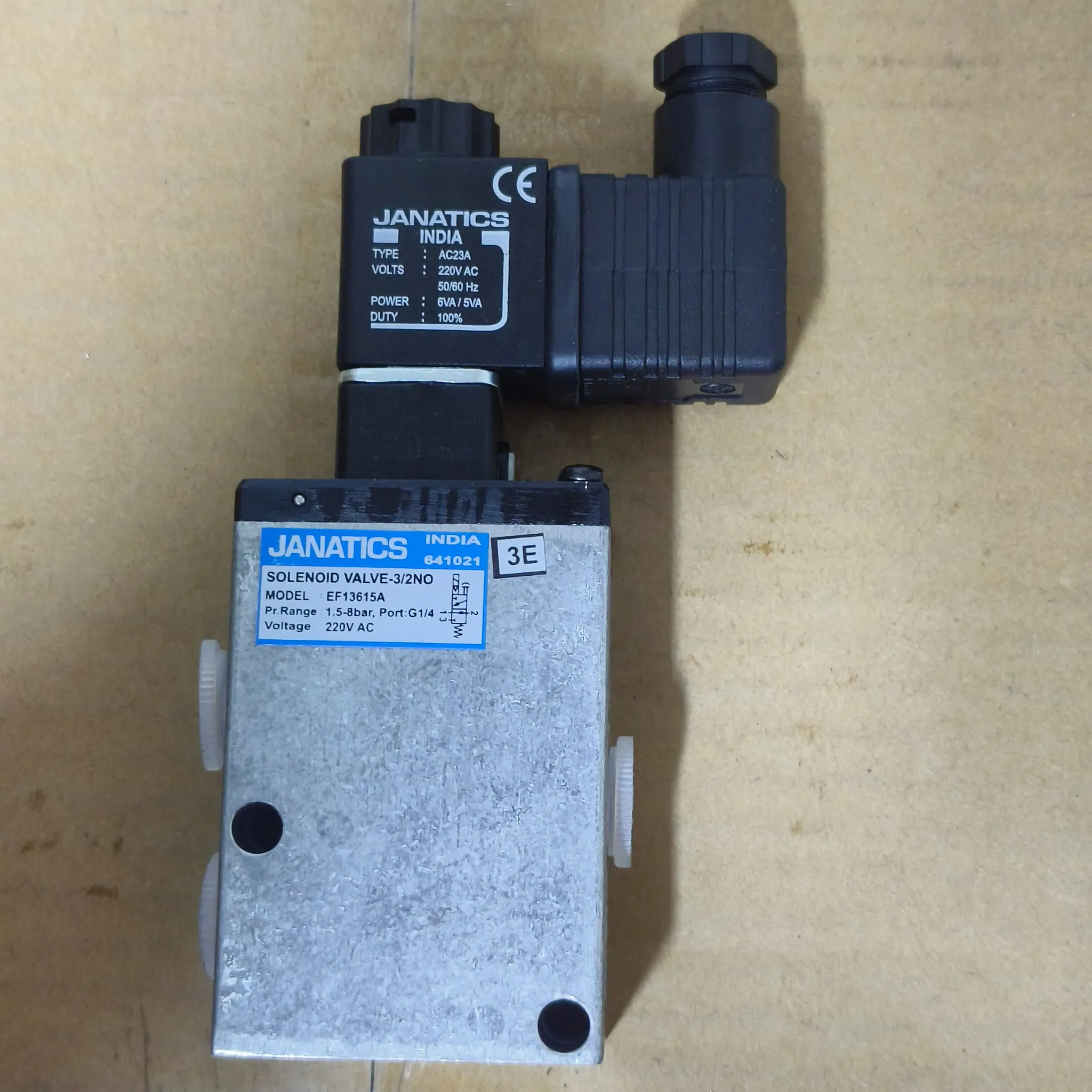 Janatics EF Series Poppet Type Pneumatic Solenoid Valve, 3/2 Way Normally Open, G 1/4" Port, 220V AC Coil with Connector, EF13615A — photo 3 of 5