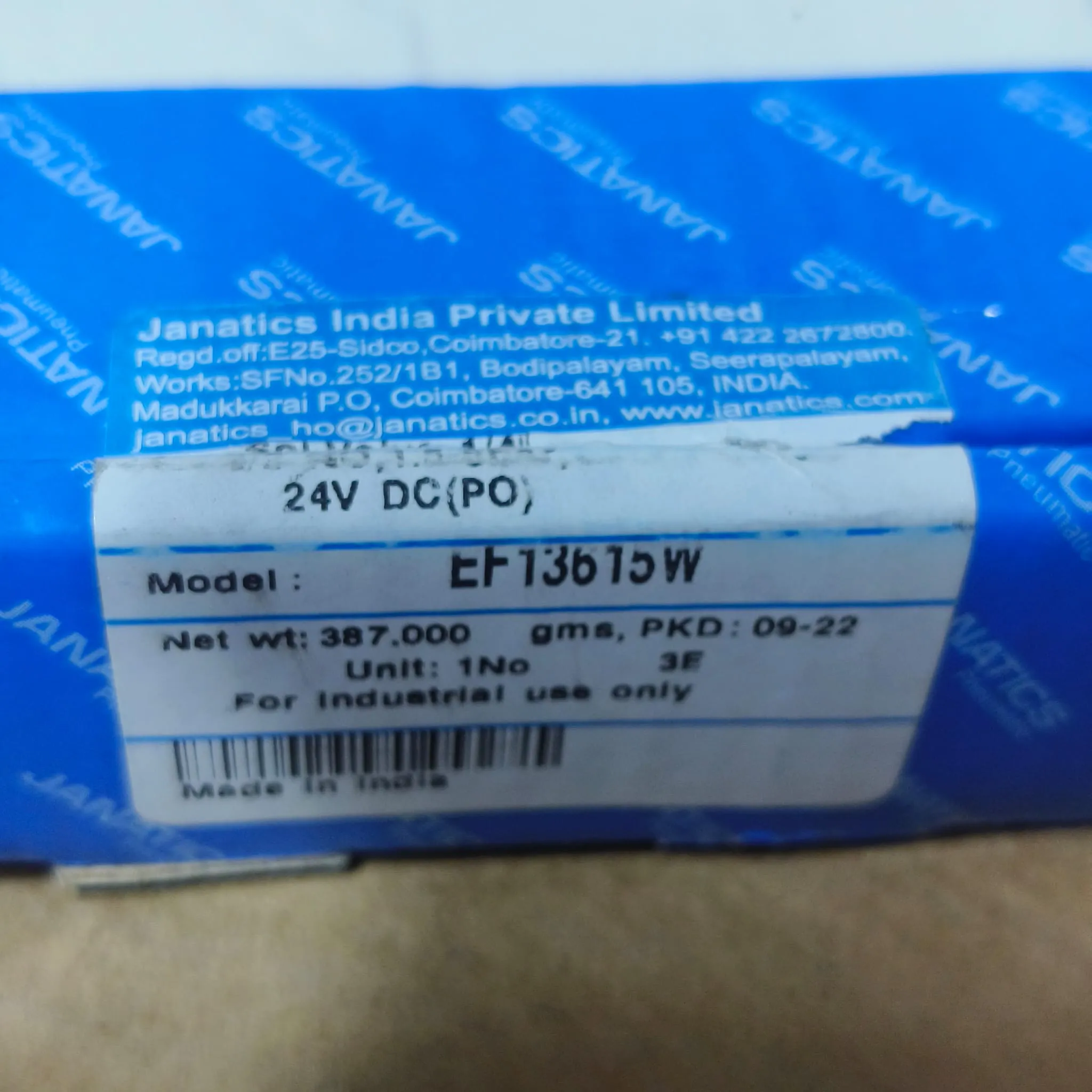 Janatics EF Series Poppet Type Pneumatic Solenoid Valve, 3/2 Way Normally Open, G 1/4" Port, 24V DC Coil with Connector, EF13615W — photo 2 of 5