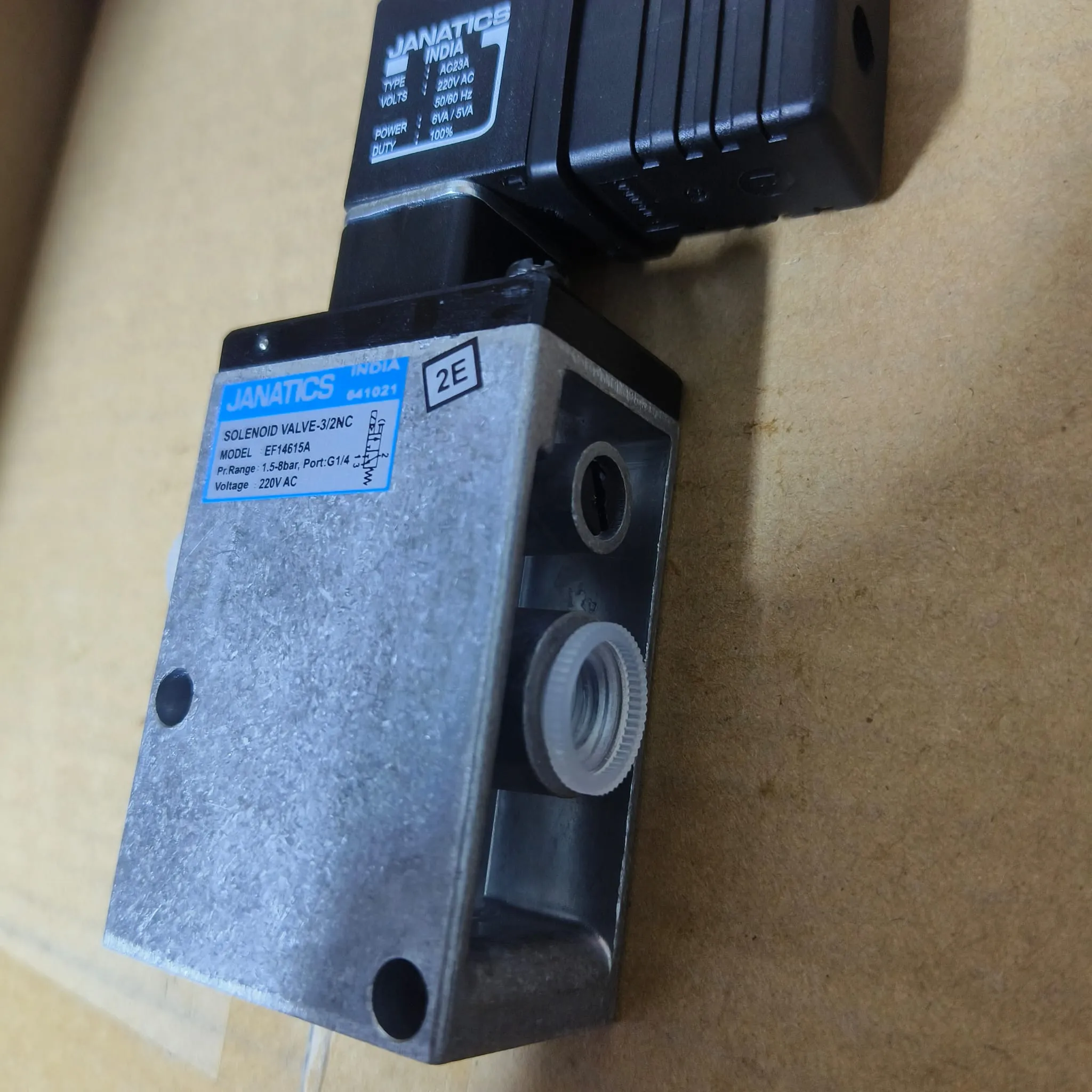 Janatics EF Series Poppet Type Pneumatic Solenoid Valve, 3/2 Way Normally Closed, G 1/4" Port, 220V AC Coil with Connector, EF14615A — photo 4 of 5
