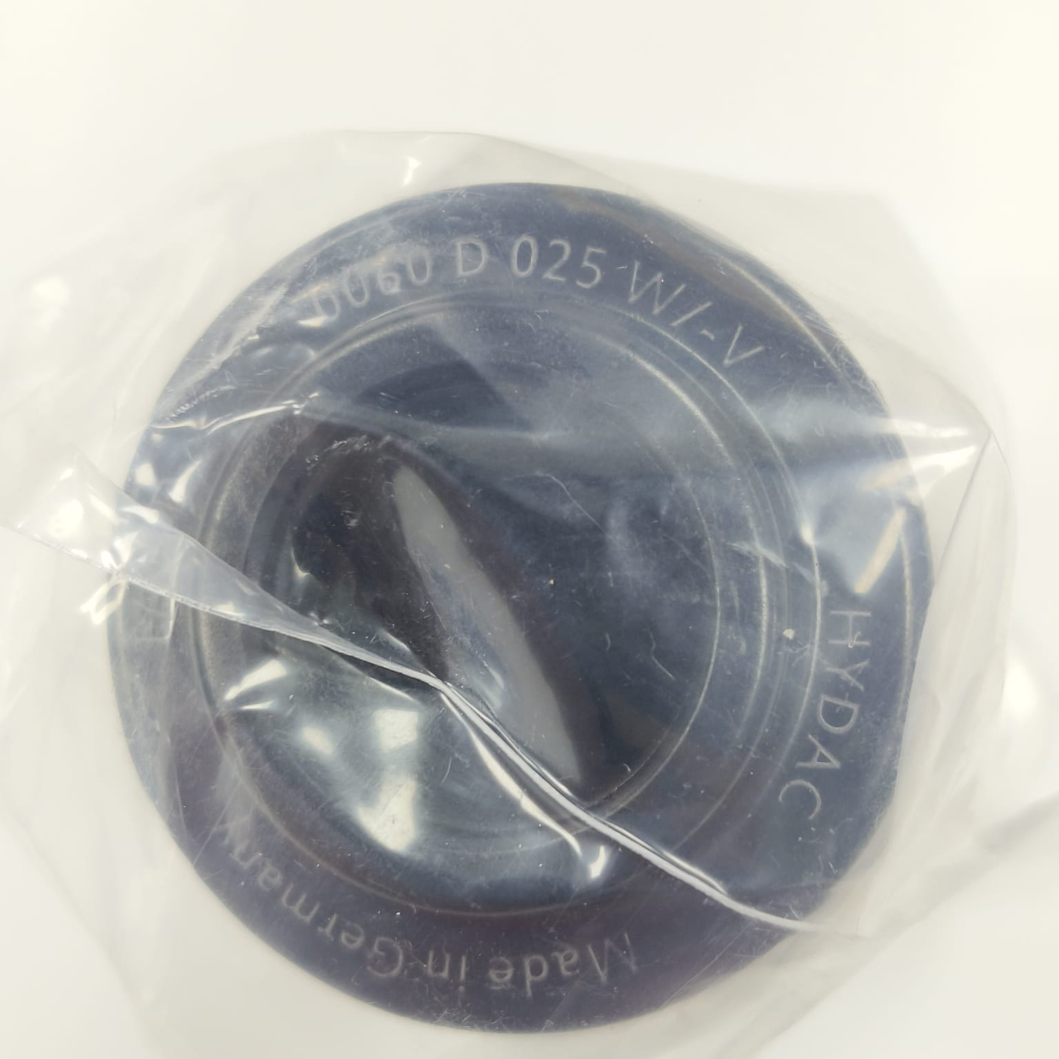 Hydac D Series Pressure Filter Element, 25 Micron Wire Mesh, FPM Seal, 0060 D 025 W /-V / 301413 — photo 4 of 5
