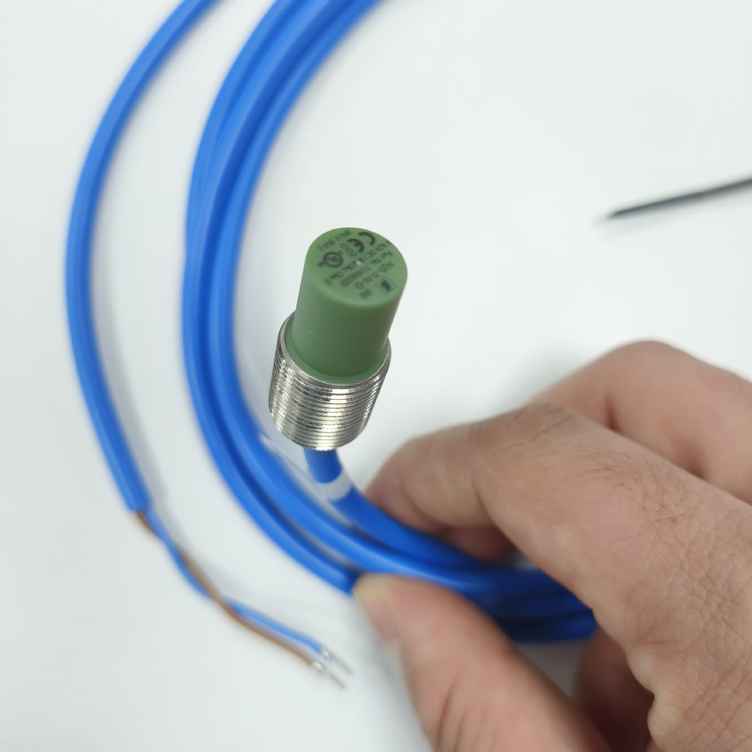 Pepperl+Fuchs Inductive Proximity Sensor, 5 mm, NAMUR Output, 2 Mtr Cable, NJ5-11-N-G / 70133022 — photo 3 of 5
