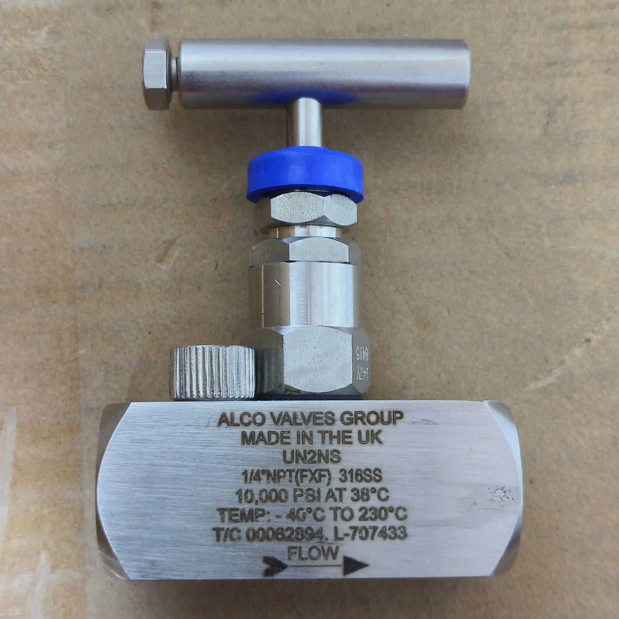 Alco UN Series High-Pressure Needle Valve, 1/4" Female NPT, 10000 psi, SS316, UN2NS — photo 2 of 4