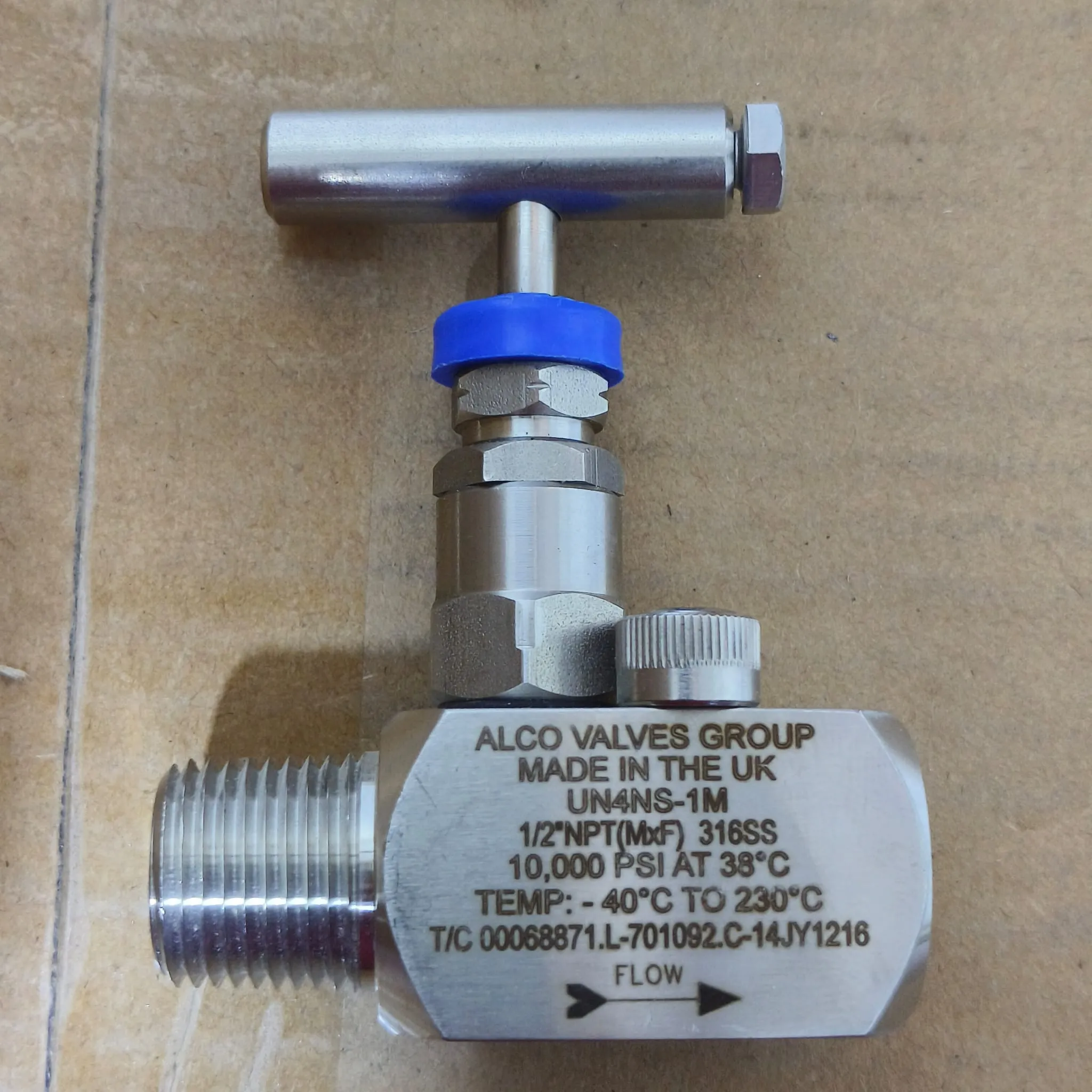 Alco UN Series High-Pressure Needle Valve, 1/2" Male x Female NPT, 10000 psi, SS316, UN4NS-1M — photo 2 of 4