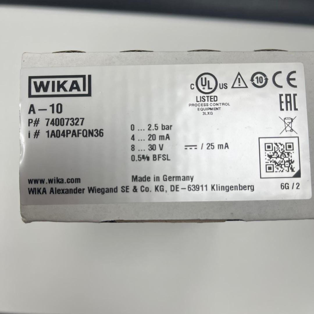 WIKA A-10 Pressure Transmitter, 0-2.5 Bar Gauge, 1/2 NPT, Valve Connector, 74007327 — photo 2 of 6