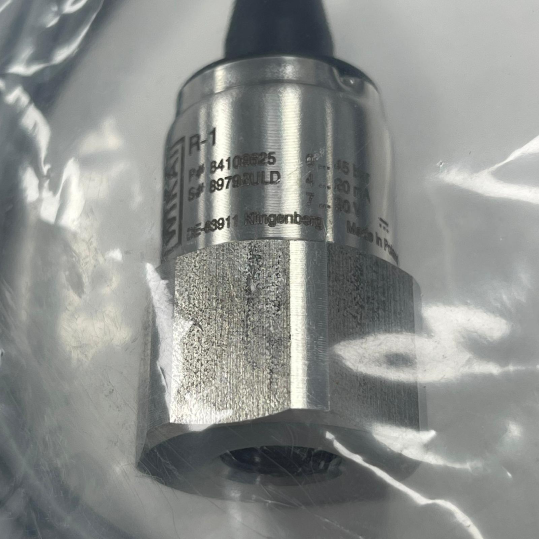 WIKA R-1 Pressure Transmitter, 0-45 Bar Gauge, 7/16-20UNF-2B Schrader, 2 m Flying Lead, 84109625 — photo 3 of 4