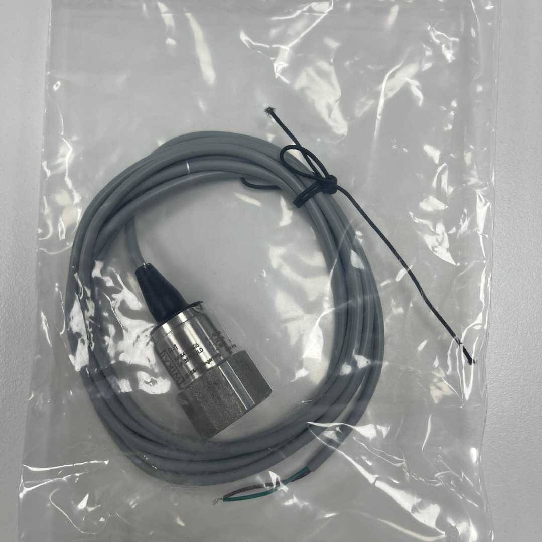 WIKA R-1 Pressure Transmitter, 0-45 Bar Gauge, 7/16-20UNF-2B Schrader, 2 m Flying Lead, 84109625 — photo 2 of 4