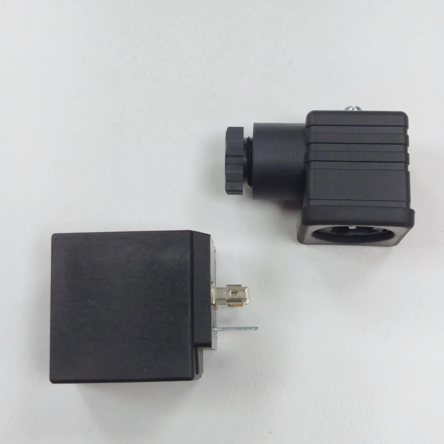 ACL Series 2 Coil with Connector, 24V AC, 50/60Hz for Solenoid Valves, 20B - image 6