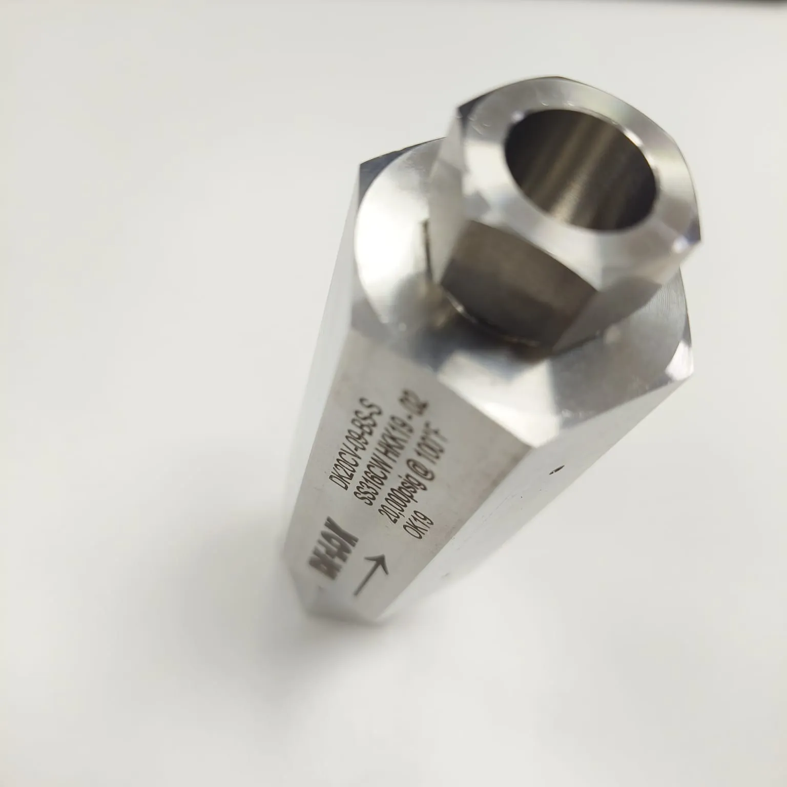 DK-LOK High Pressure Check Valve, 20,000 psi, Ball Type, 9/16" MP Female Port x 9/16" Tube OD, SS316, DK20CV-09-BS-S - image 5