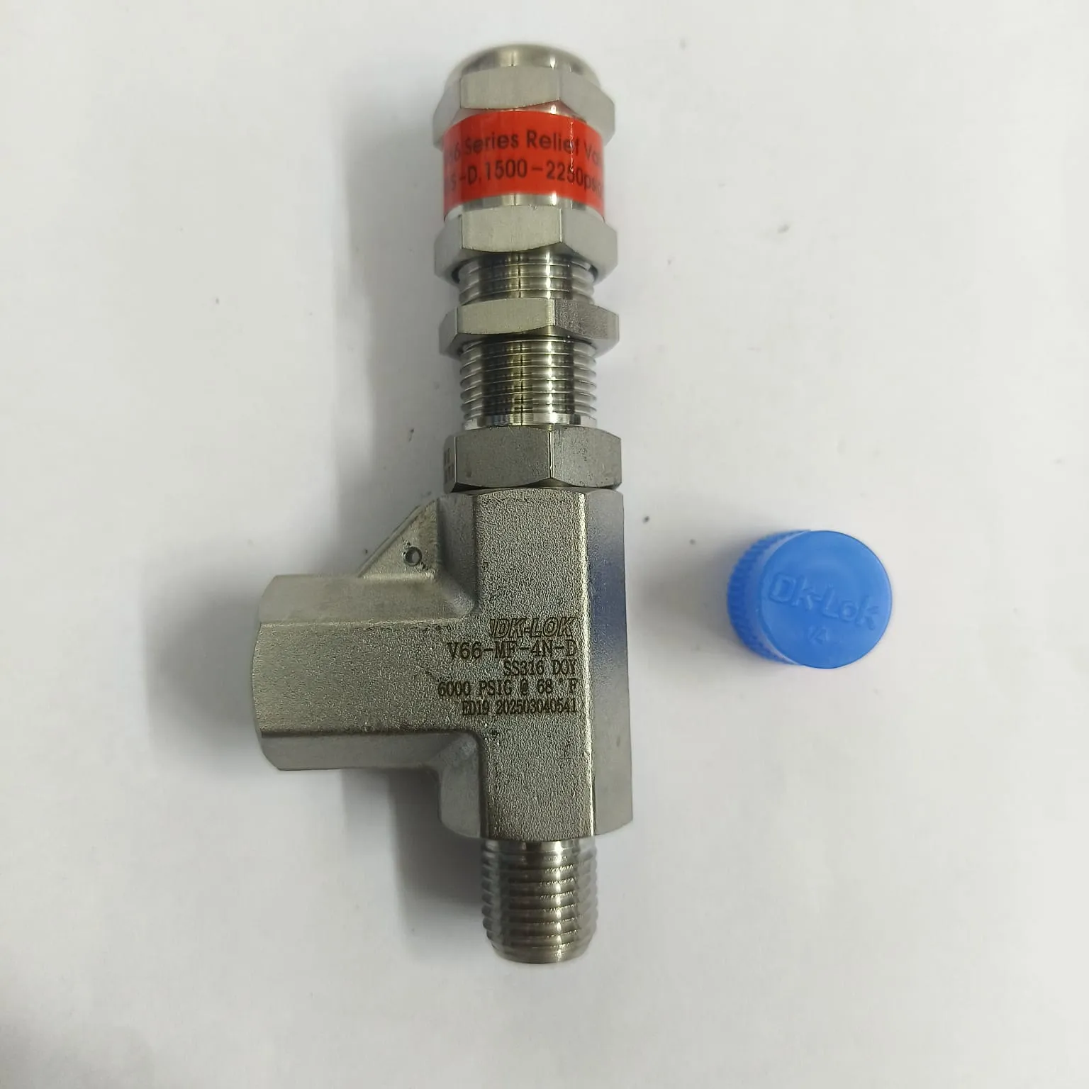 DK-LOK V66 Series Relief Valve, Cracking Pressure 1500 to 2250 psig, 1/4" Male x Female NPT Connections, SS316, V66-MF-4N-D - image 2
