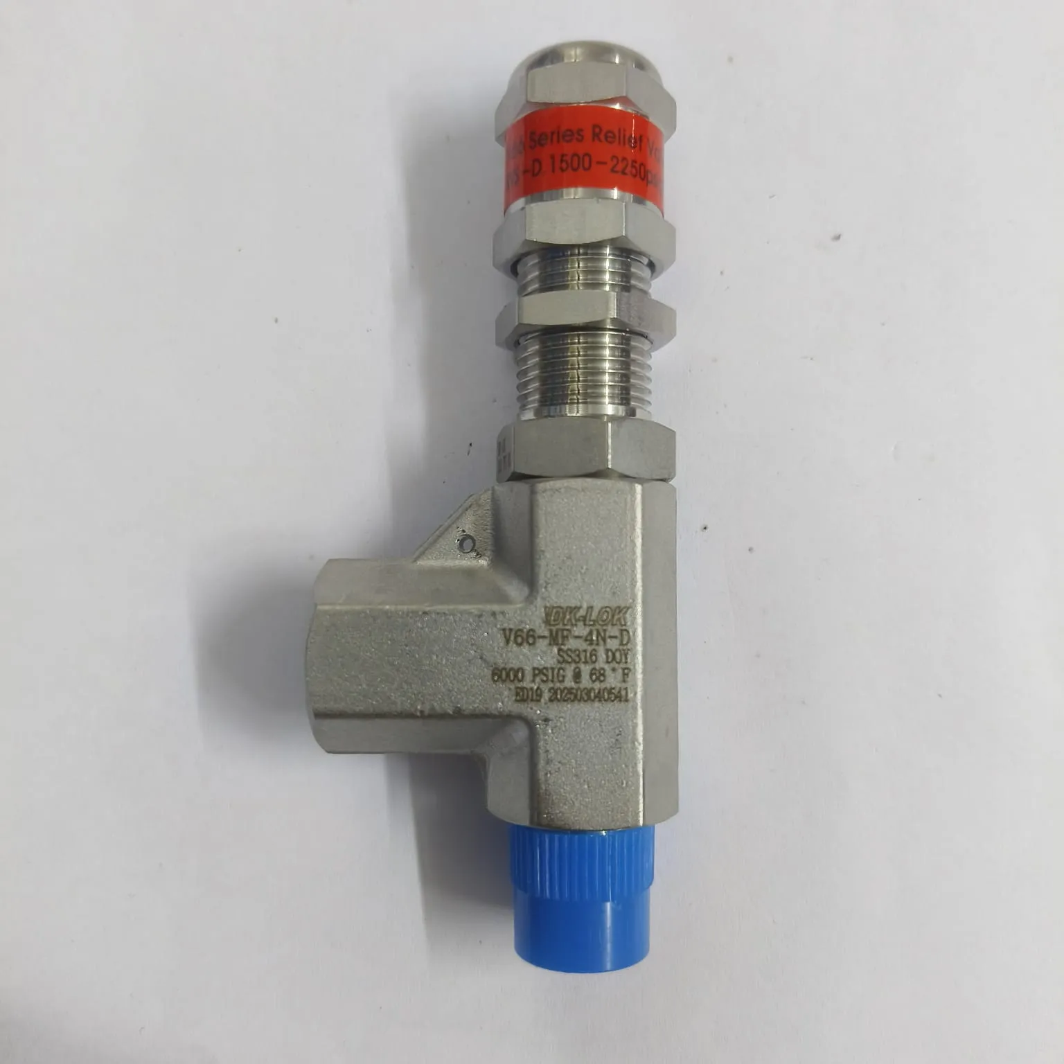 DK-LOK V66 Series Relief Valve, Cracking Pressure 1500 to 2250 psig, 1/4" Male x Female NPT Connections, SS316, V66-MF-4N-D - image 4