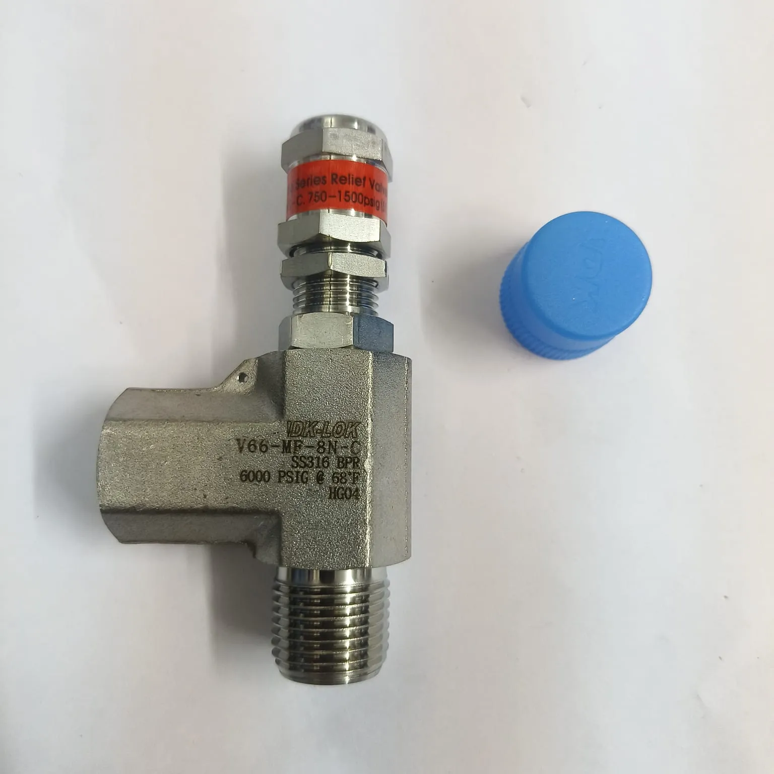 DK-LOK V66 Series Relief Valve, Cracking Pressure 750 to 1500 psig, 1/4" Male x Female NPT Connections, SS316, V66-MF-4N-C - image 2