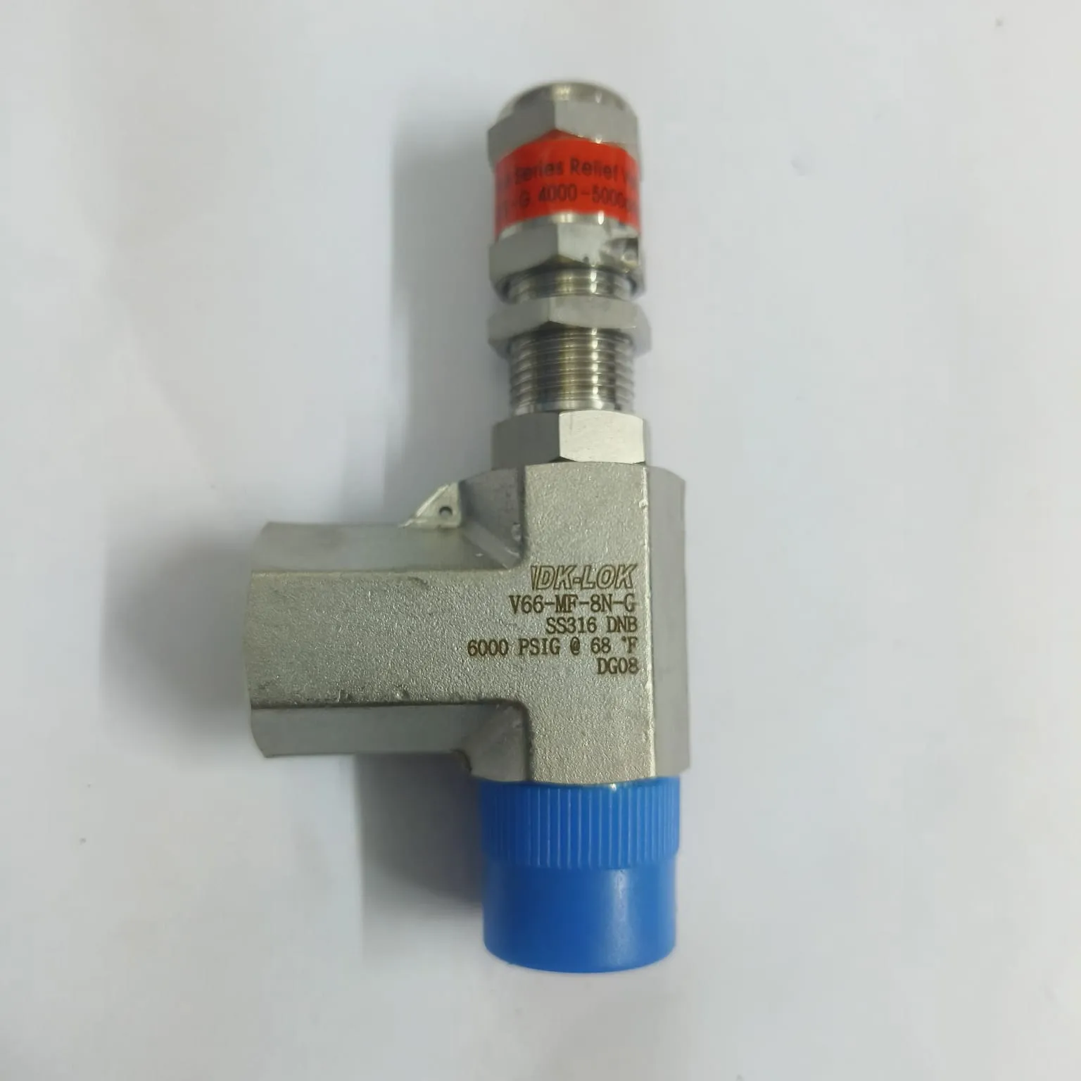 DK-LOK V66 Series Relief Valve, Cracking Pressure 4000 to 5000 psig, 1/2" Male x Female NPT Connections, SS316, V66-MF-8N-G - image 4