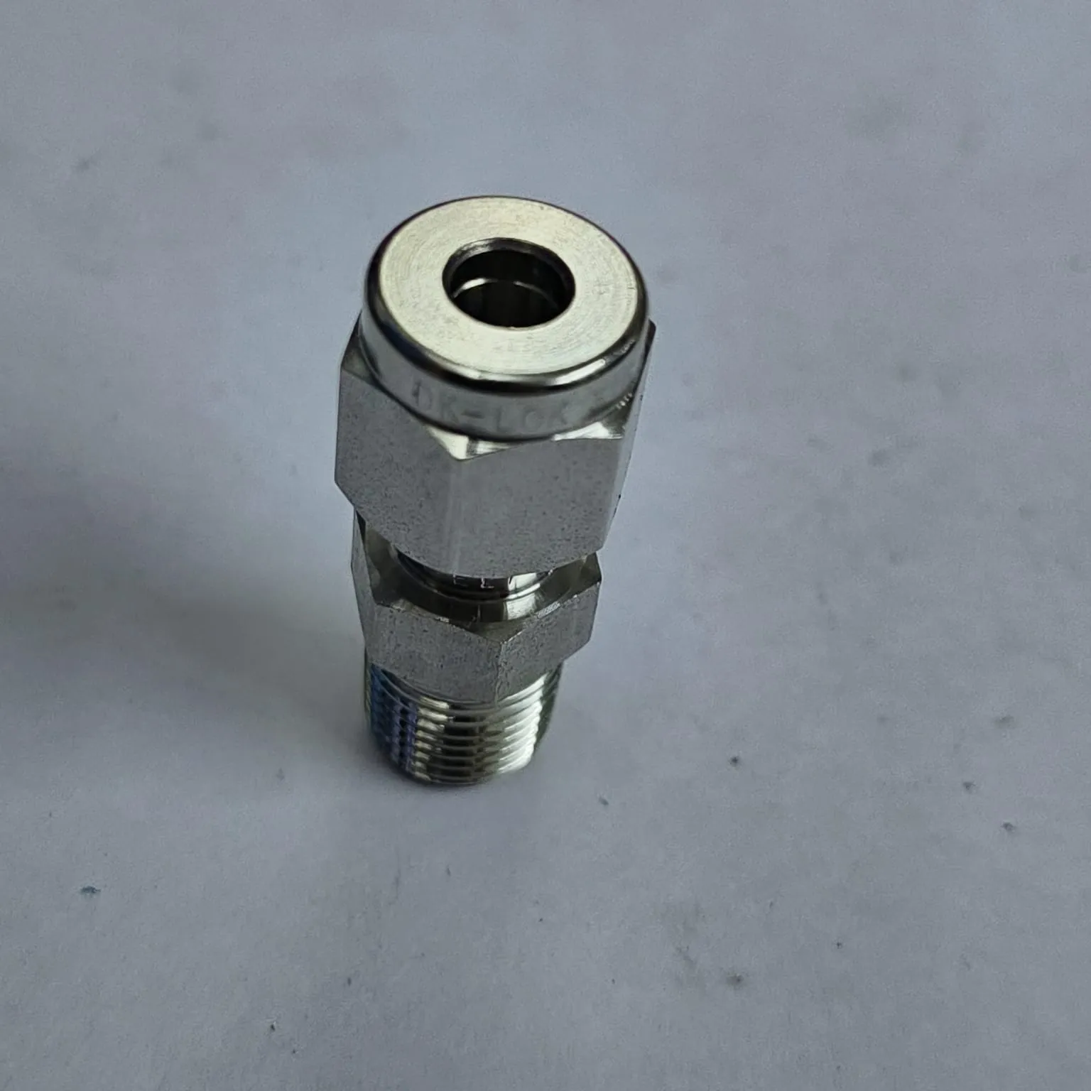 DK-LOK Compression Tube Straight Fitting, 3/16" Tube OD x 1/8" Male NPT, SS316, DMC-3-2N-S - image 4