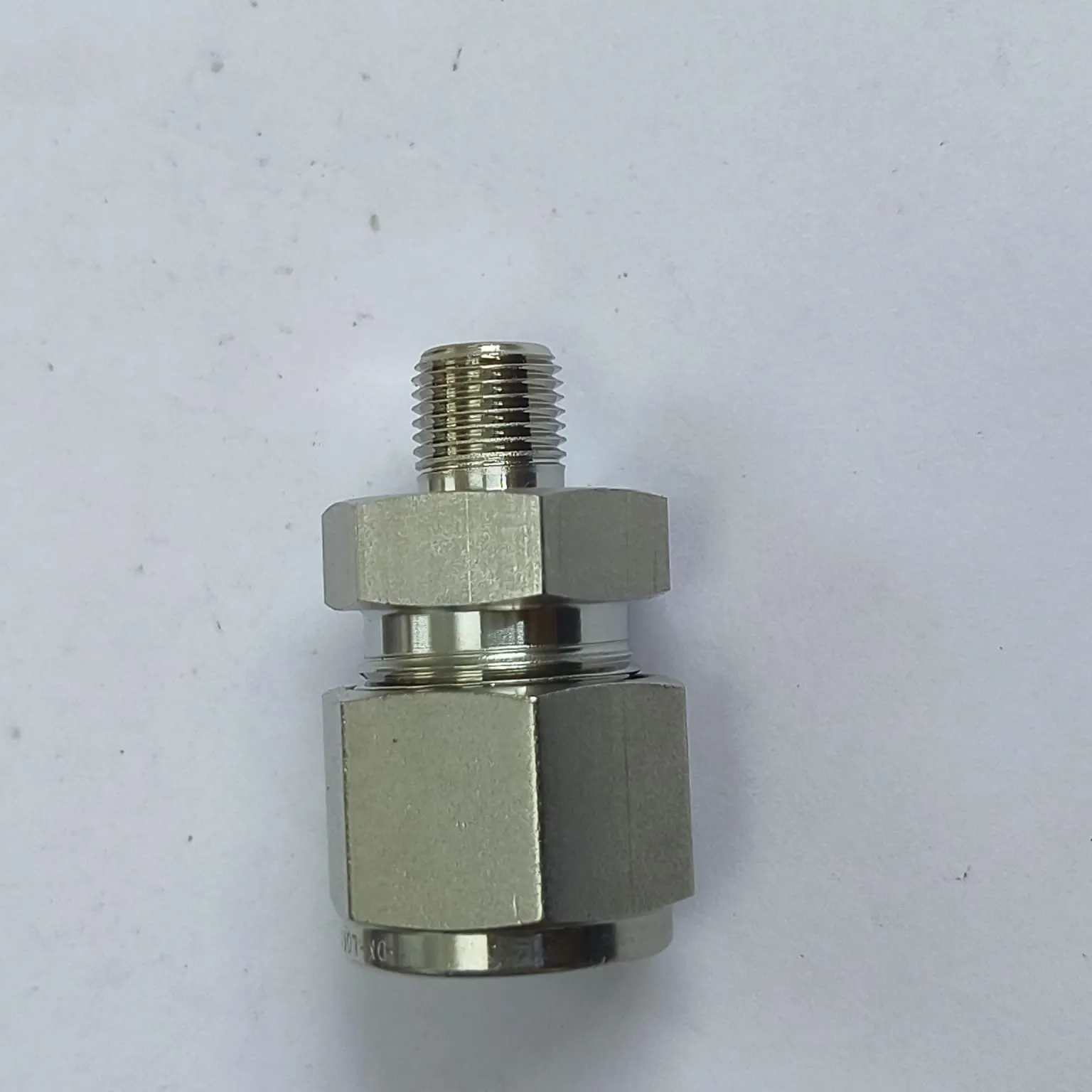 DK-LOK Compression Tube Straight Fitting, 1/2" Tube OD x 1/8" Male NPT, SS316, DMC-8-2N-S - image 2