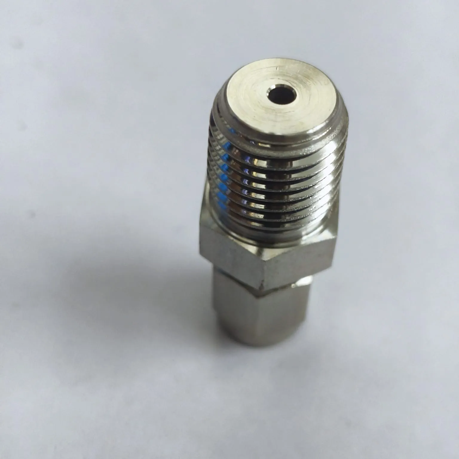 DK-LOK Compression Tube Straight Fitting, 1/8" Tube OD x 1/4" Male NPT, SS316, DMC-2-4N-S - image 4