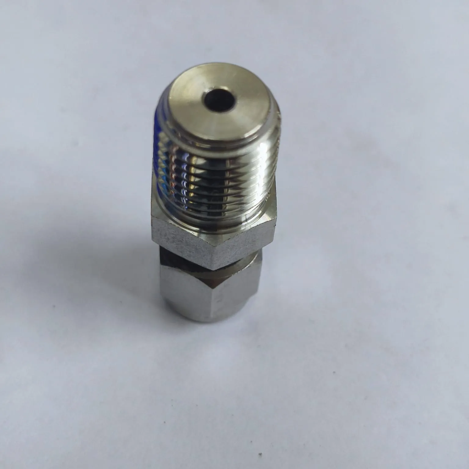 DK-LOK Compression Tube Straight Fitting, 3/16" Tube OD x 1/4" Male NPT, SS316, DMC-3-4N-S - image 4