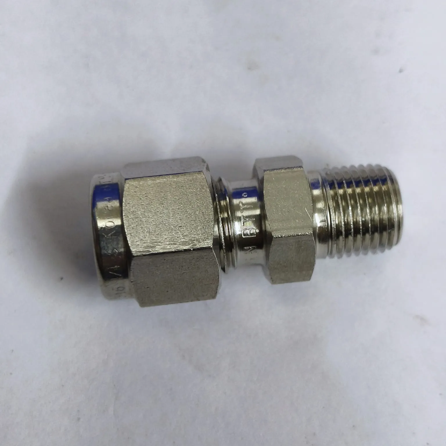 DK-LOK Compression Tube Straight Fitting, 1/4" Tube OD x 1/4" Male NPT, SS316, DMC-4-4N-S - image 2