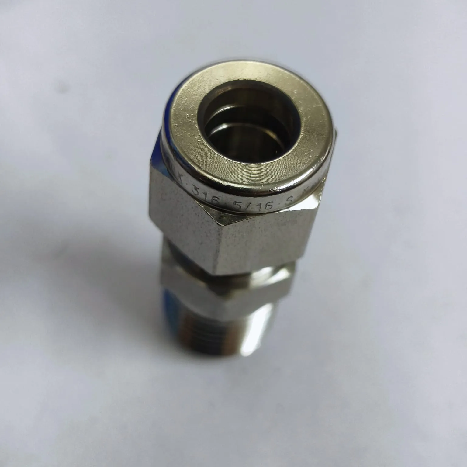 DK-LOK Compression Tube Straight Fitting, 5/16" Tube OD x 1/4" Male NPT, SS316, DMC-5-4N-S - image 3