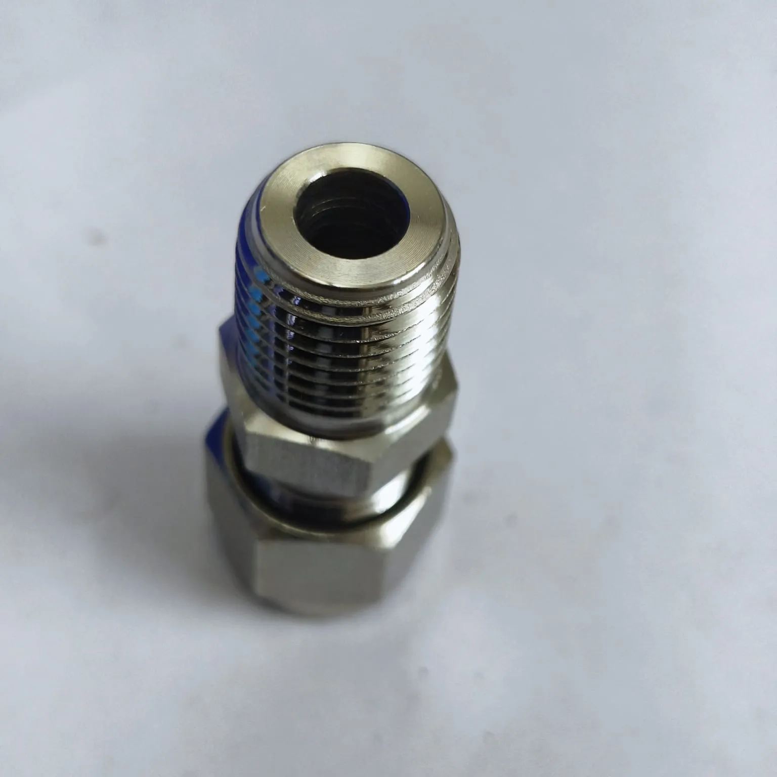 DK-LOK Compression Tube Straight Fitting, 5/16" Tube OD x 1/4" Male NPT, SS316, DMC-5-4N-S - image 4
