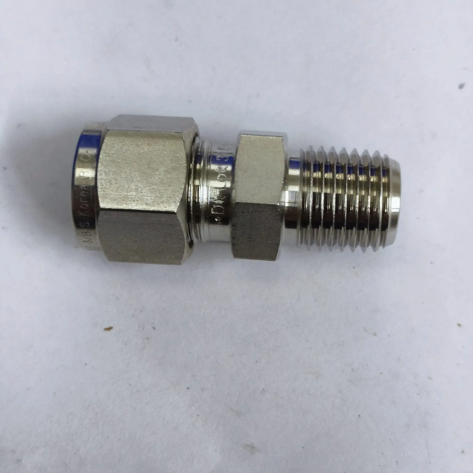 DK-LOK Compression Tube Straight Fitting, 3/8" Tube OD x 1/4" Male NPT, SS316, DMC-6-4N-S - image 2