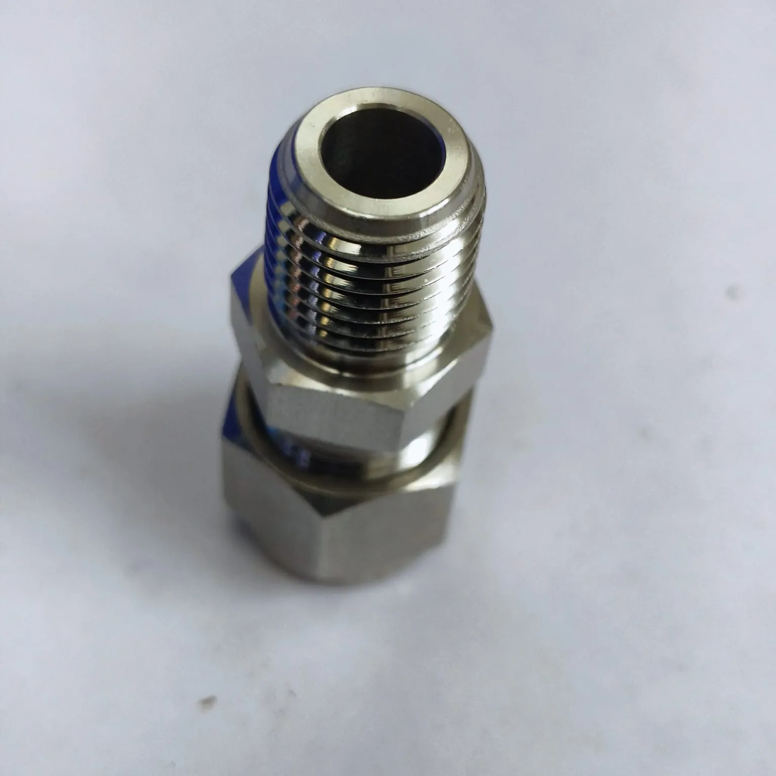 DK-LOK Compression Tube Straight Fitting, 3/8" Tube OD x 1/4" Male NPT, SS316, DMC-6-4N-S - image 4