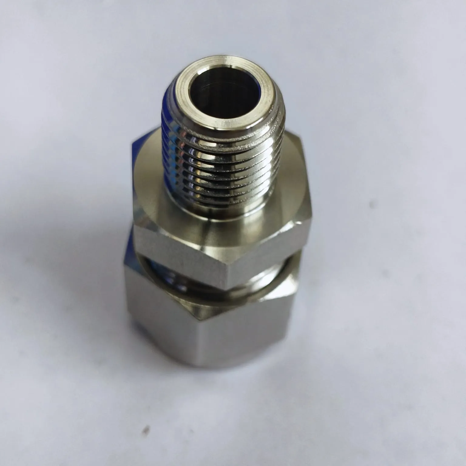 DK-LOK Compression Tube Straight Fitting, 1/2" Tube OD x 1/4" Male NPT, SS316, DMC-8-4N-S - image 3