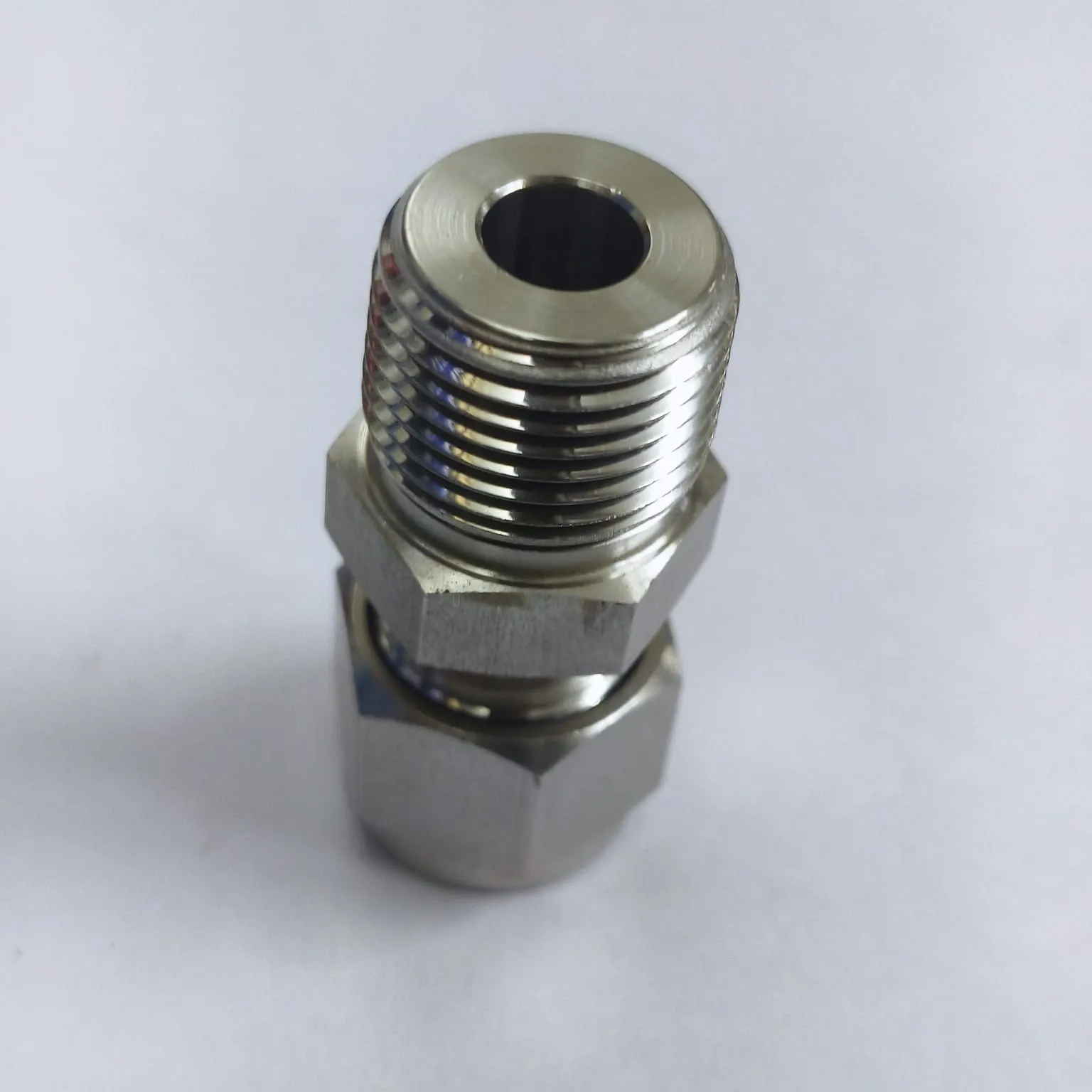 DK-LOK Compression Tube Straight Fitting, 3/8" Tube OD x 3/8" Male NPT, SS316, DMC-6-6N-S - image 3