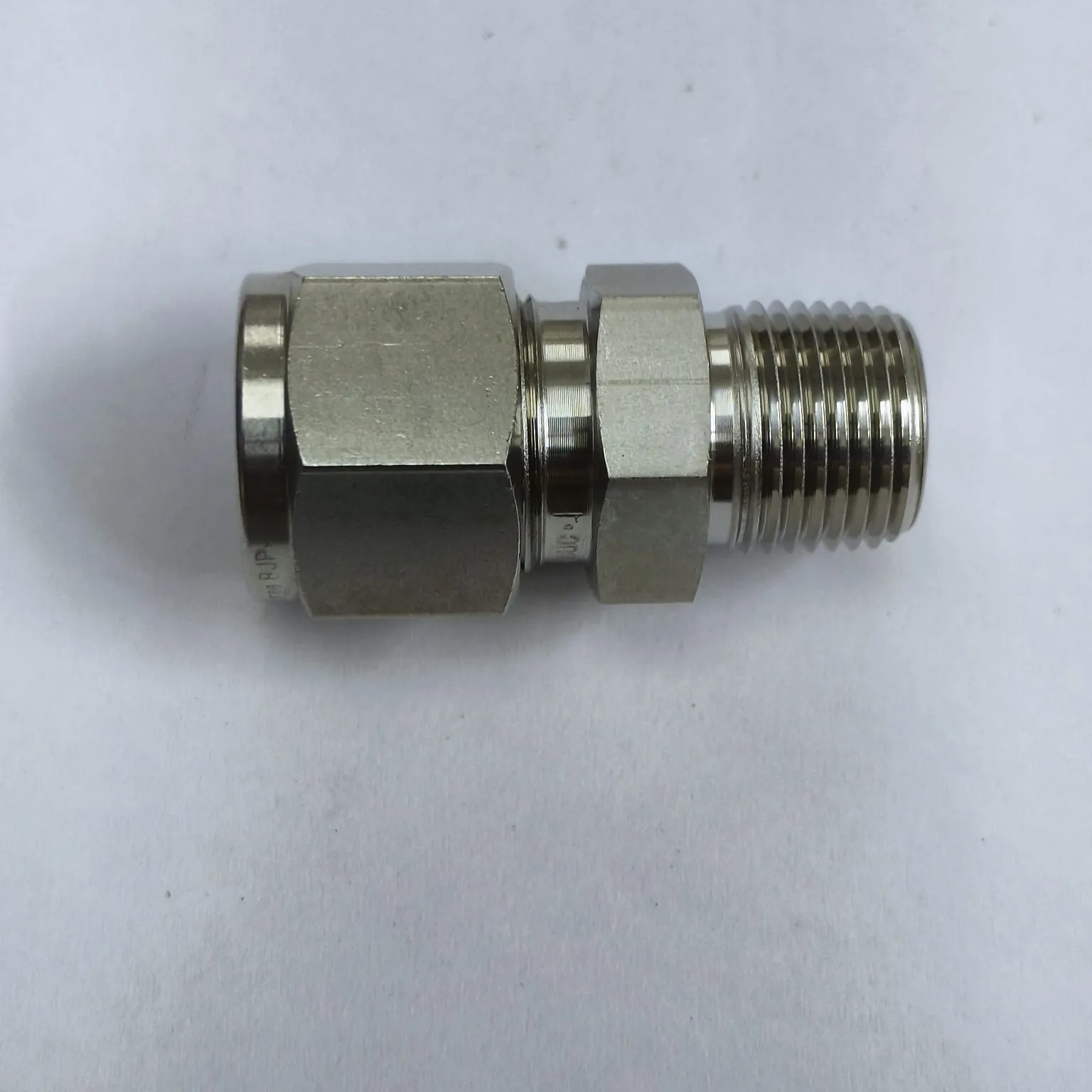 DK-LOK Compression Tube Straight Fitting, 1/2" Tube OD x 3/8" Male NPT, SS316, DMC-8-6N-S - image 2