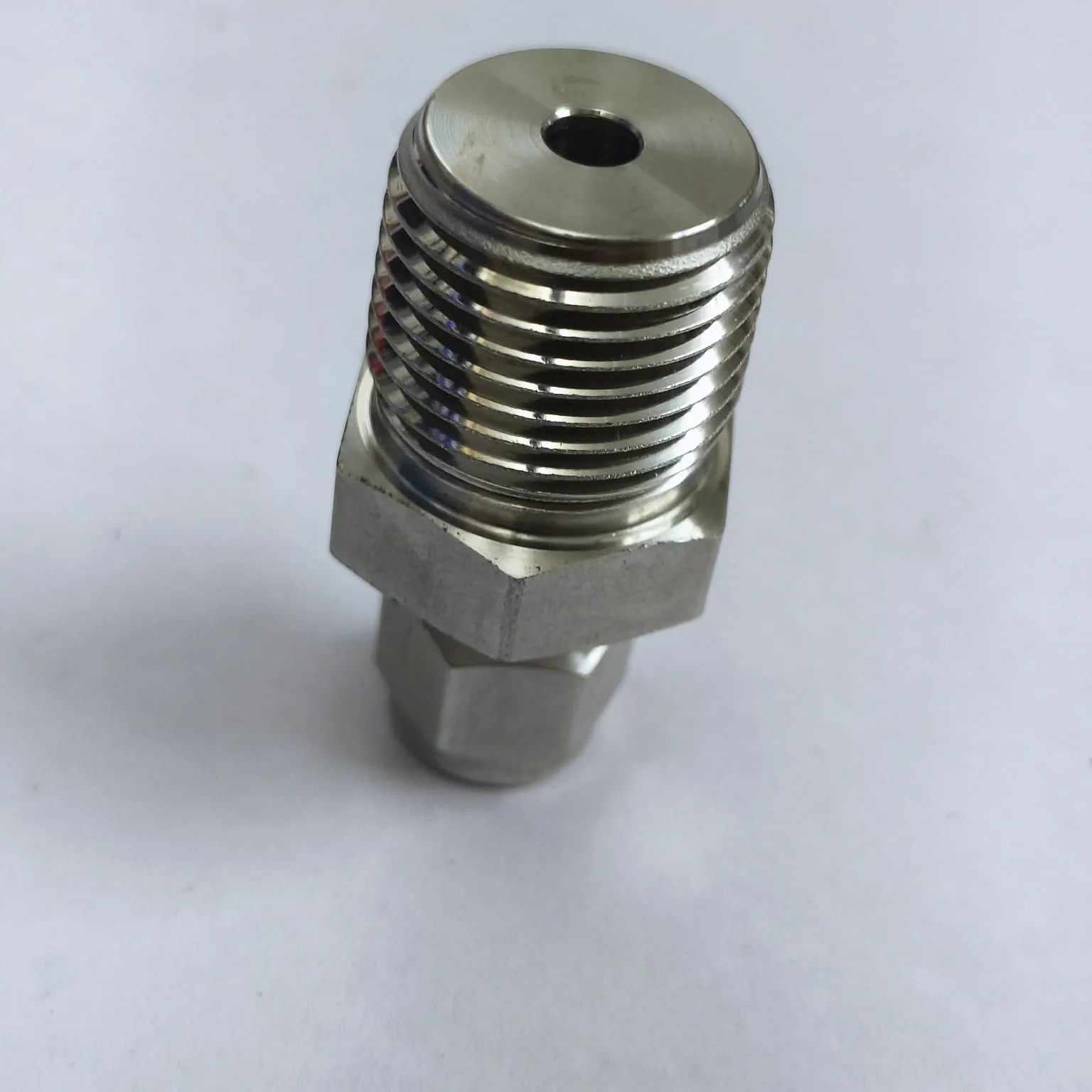 DK-LOK Compression Tube Straight Fitting, 1/4" Tube OD x 1/2" Male NPT, SS316, DMC-4-8N-S - image 3