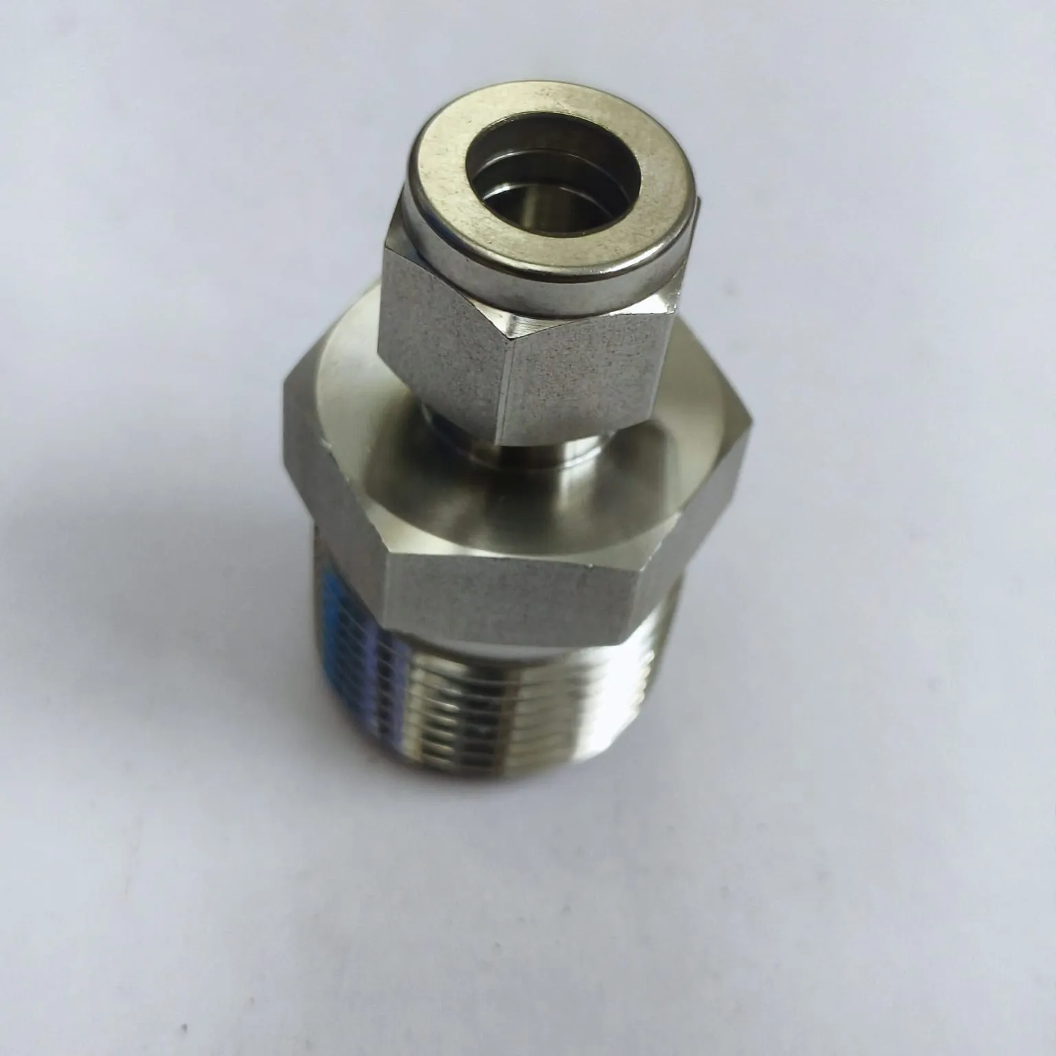 DK-LOK Compression Tube Straight Fitting, 3/8" Tube OD x 3/4" Male NPT, SS316, DMC-6-12N-S - image 3