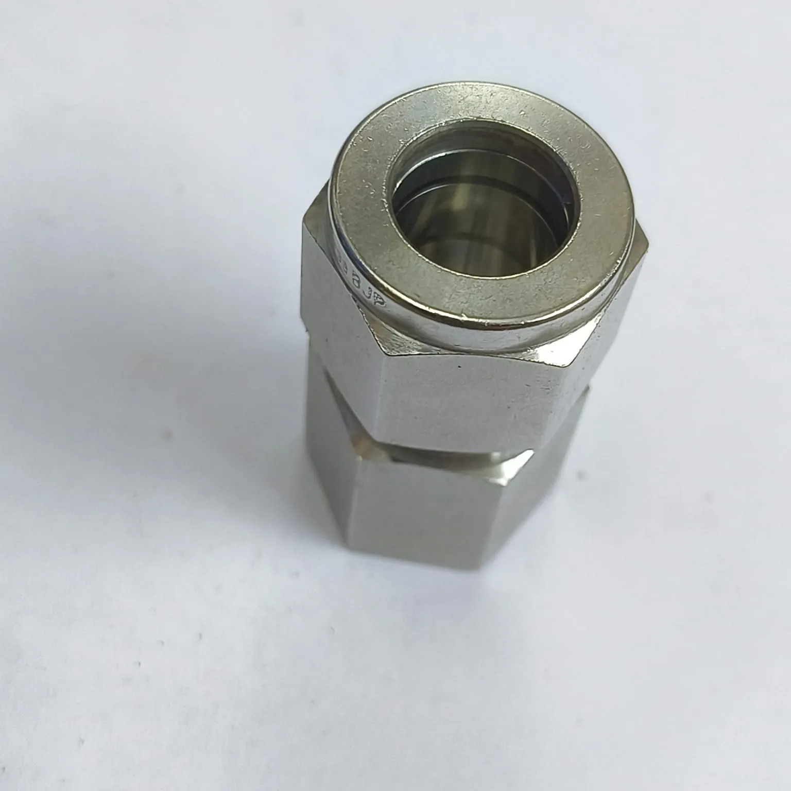 DK-LOK Compression Tube Straight Fitting, 1/2" Tube OD x 1/4" Female NPT, SS316, DCF-8-4N-S - image 4
