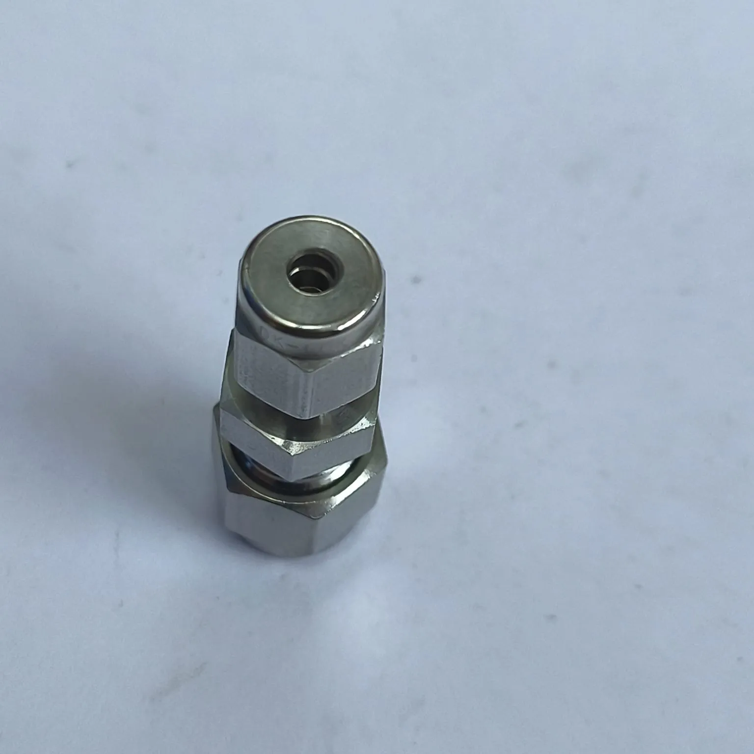 DK-LOK Compression Tube Straight Reducing Fitting, 1/4" Tube OD x 1/8" Tube OD, SS316, DUR-4-2-S - image 4