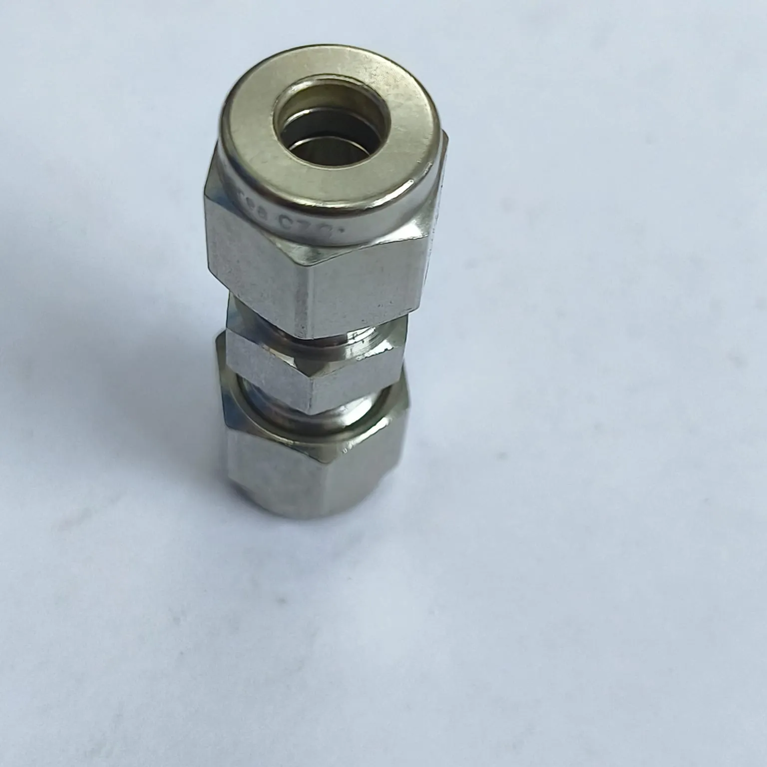 DK-LOK Compression Tube Straight Fitting, 1/4" Tube OD x 1/4" Tube OD, SS316, DU-4-S - image 3