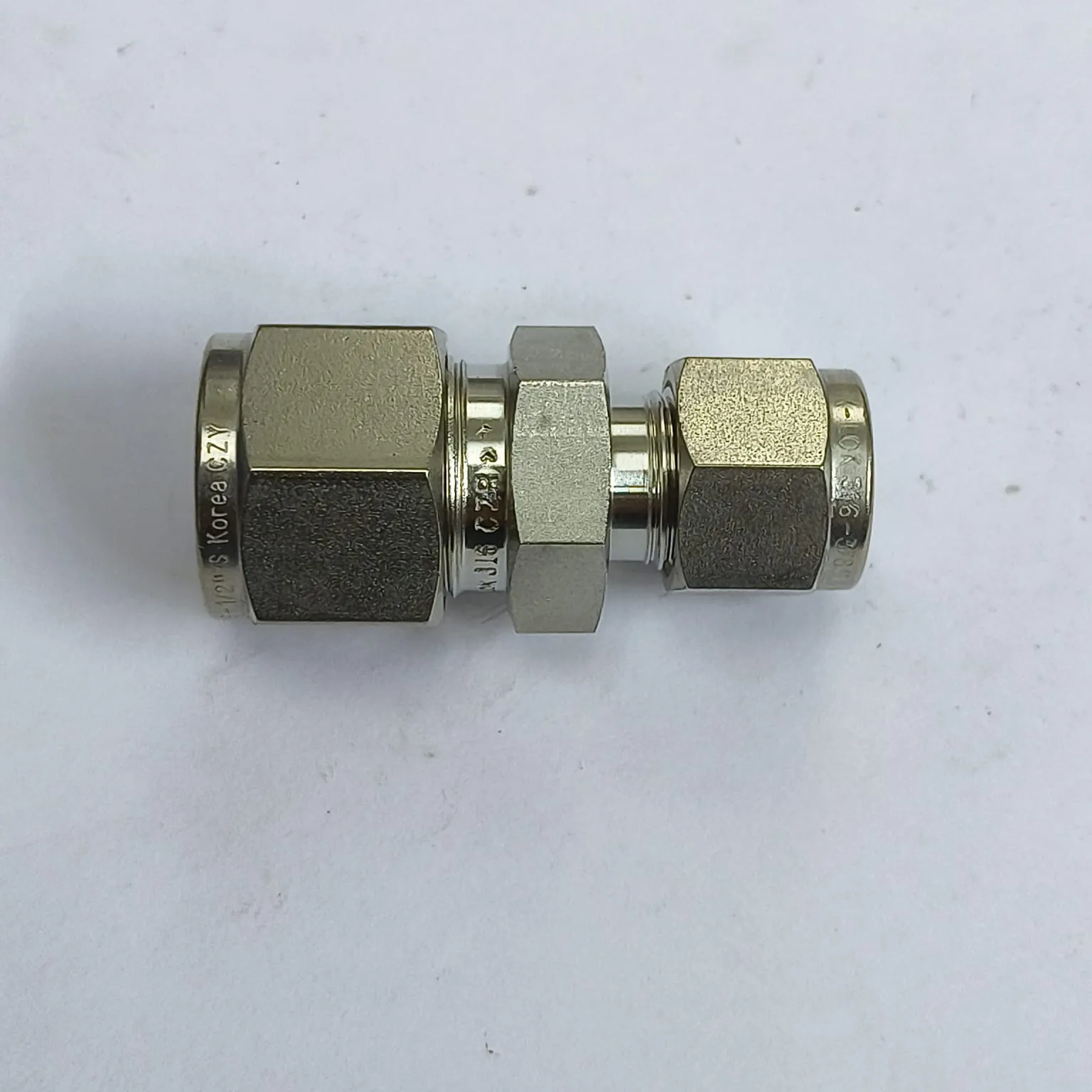 DK-LOK Compression Tube Straight Reducing Fitting, 1/2" Tube OD x 3/8" Tube OD, SS316, DUR-8-6-S - image 2