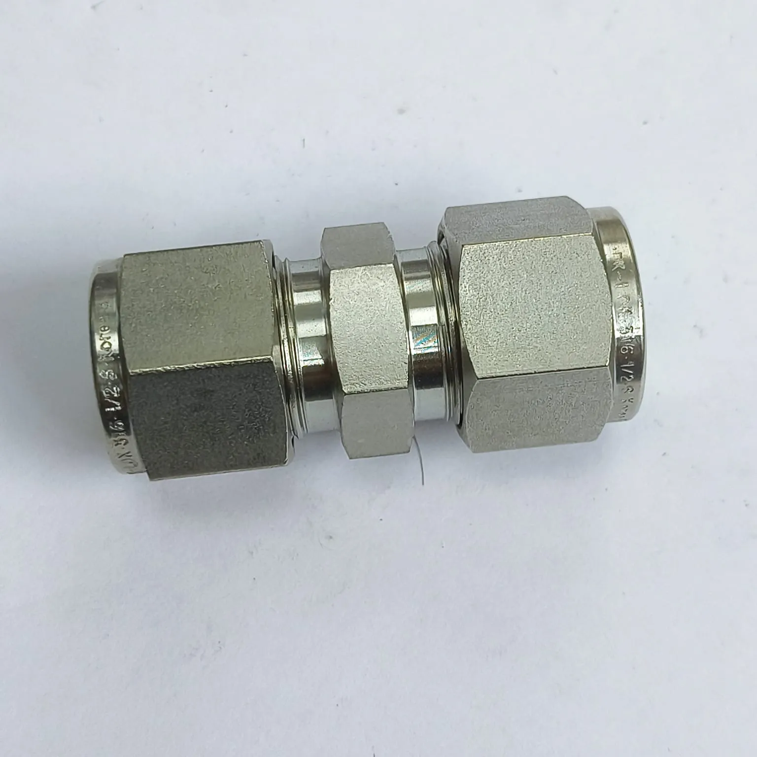 DK-LOK Compression Tube Straight Fitting, 1/2" Tube OD x 1/2" Tube OD, SS316, DU-8-S - image 2
