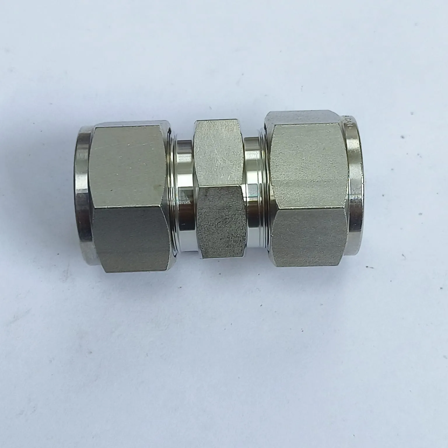 DK-LOK Compression Tube Straight Fitting, 3/4" Tube OD x 3/4" Tube OD, SS316, DU-12-S - image 2