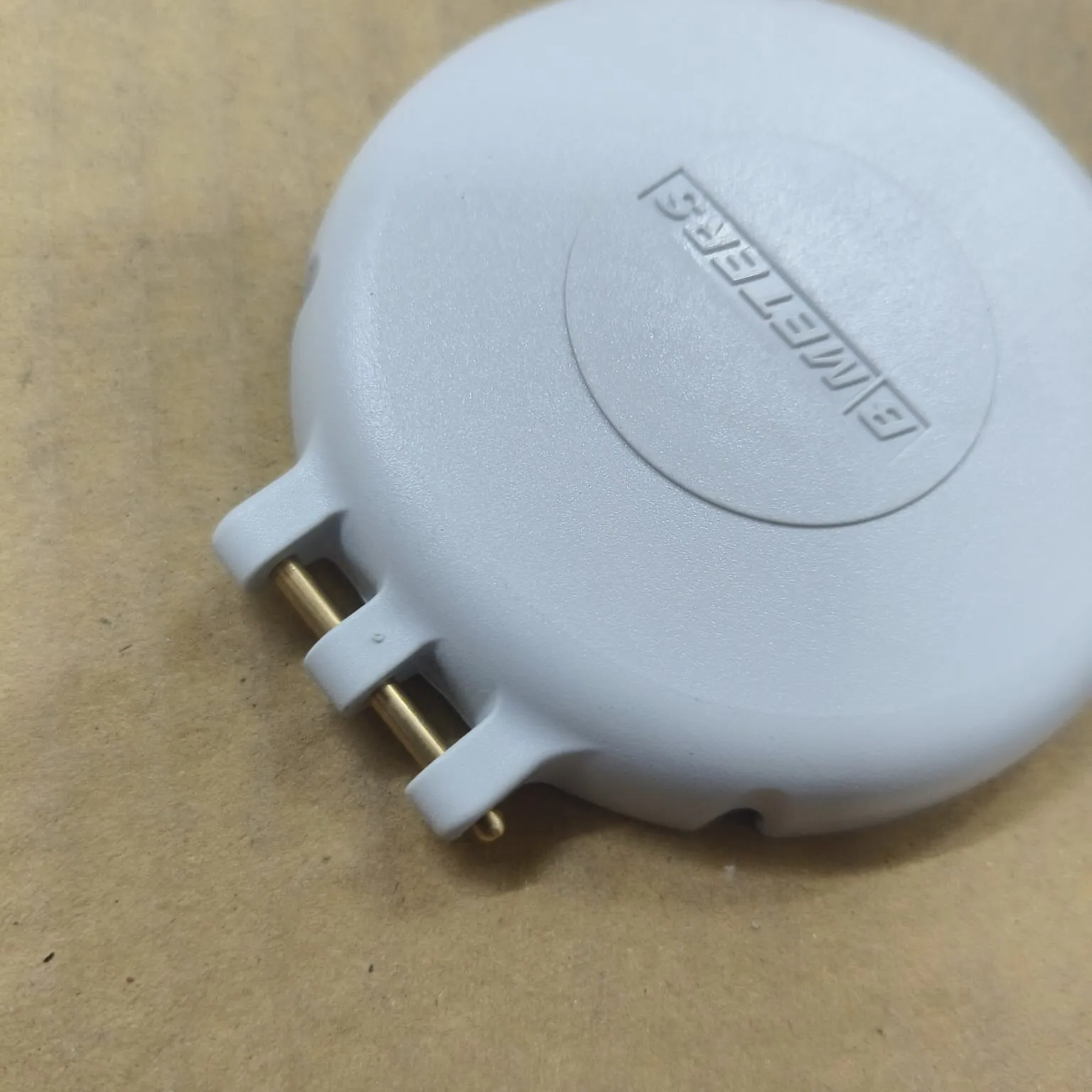 BMETERS Plastic Lid with Pin Accessory for GMDM-I, Fits 1-1/2" & 2" (DN 40 and DN 50) Water Meters - image 2