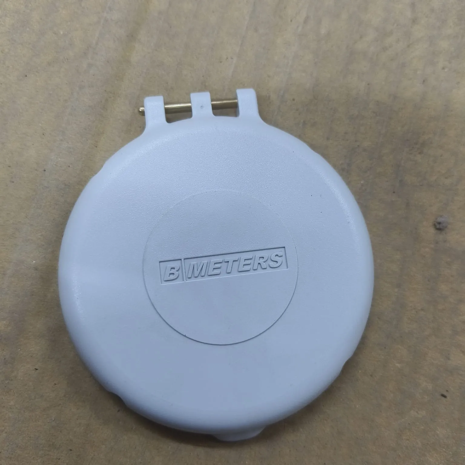 BMETERS Plastic Lid with Pin Accessory for GMDM-I, Fits 1-1/2" & 2" (DN 40 and DN 50) Water Meters - image 3