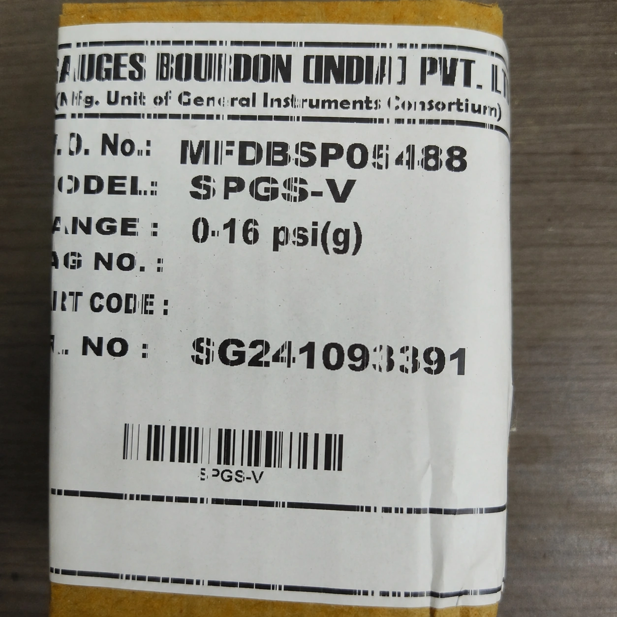 General Instruments Pressure Gauge SPGS-V, 0...16 psi, 2nd Scale bar, 2.5" Dial, 1/4" Male NPT Lower Mount, SS Body & Parts, SPGS-V-063-S4S-S6S-S6S-S4S-T06NTM-(0-16)-PSI/BAR-A16-DUS - image 2
