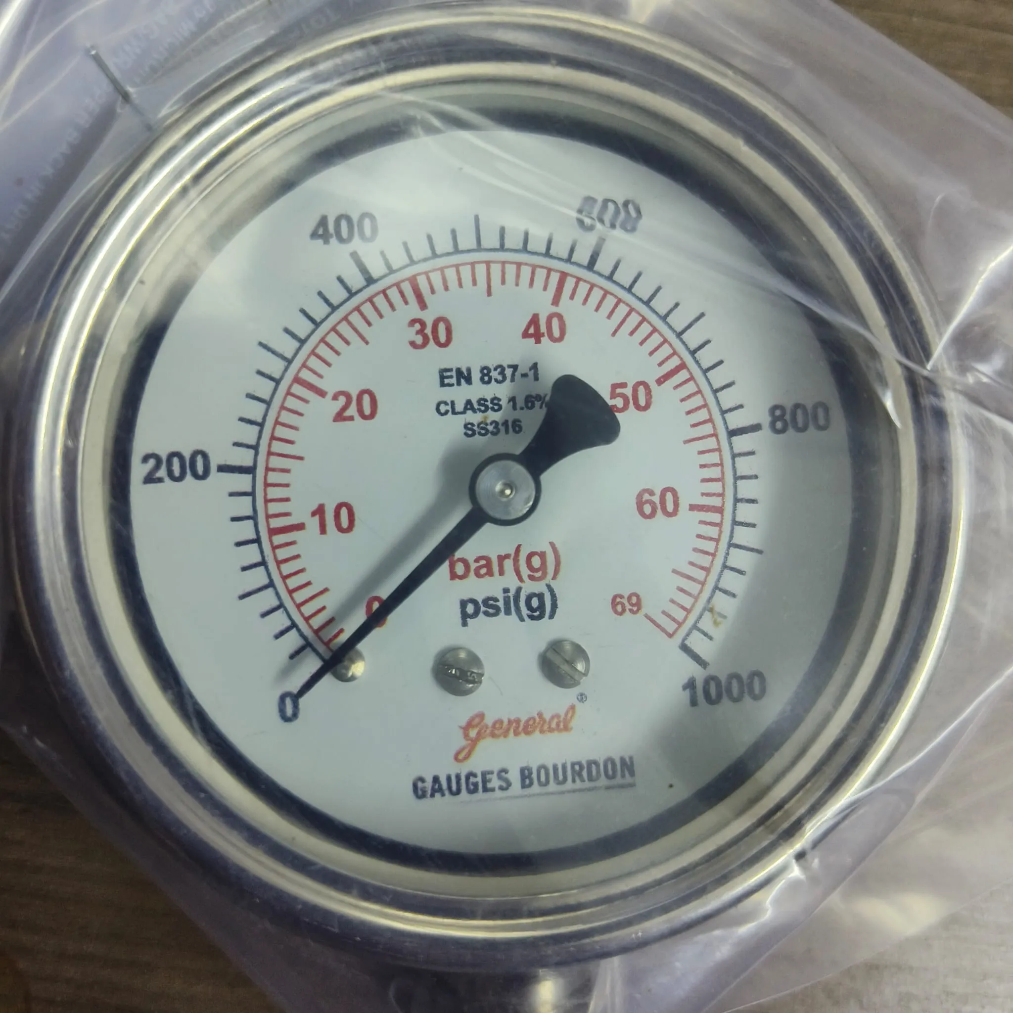 General Instruments Pressure Gauge SPGS-V, 0...1000 psi, 2nd Scale bar, 2.5" Dial, 1/4" Male NPT Lower Mount, SS Body & Parts, SPGS-V-063-S4S-S6S-S6S-S4S-T06NTM-(0-1000)-PSI/BAR-A16-DUS - image 3