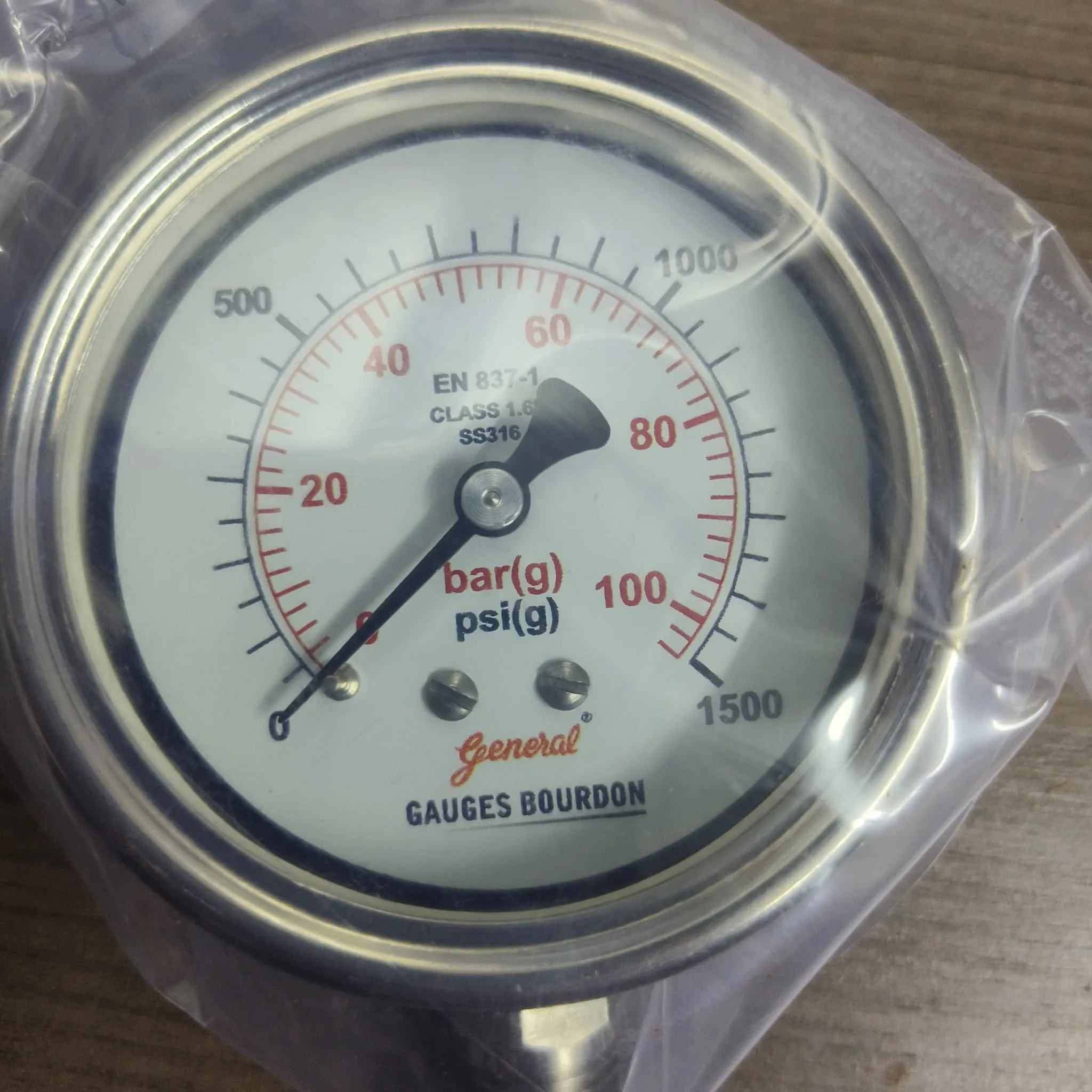 General Instruments Pressure Gauge SPGS-V, 0...1500 psi, 2nd Scale bar, 2.5" Dial, 1/4" Male NPT Lower Mount, SS Body & Parts, SPGS-V-063-S4S-S6S-S6S-S4S-T06NTM-(0-1500)-PSI/BAR-A16-DUS - image 3