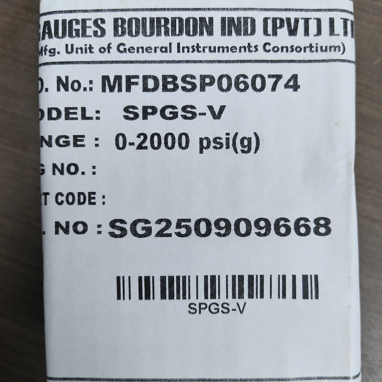 General Instruments Pressure Gauge SPGS-V, 0...2000 psi, 2nd Scale bar, 2.5" Dial, 1/4" Male NPT Lower Mount, SS Body & Parts, SPGS-V-063-S4S-S6S-S6S-S4S-T06NTM-(0-2000)-PSI/BAR-A16-DUS - image 2