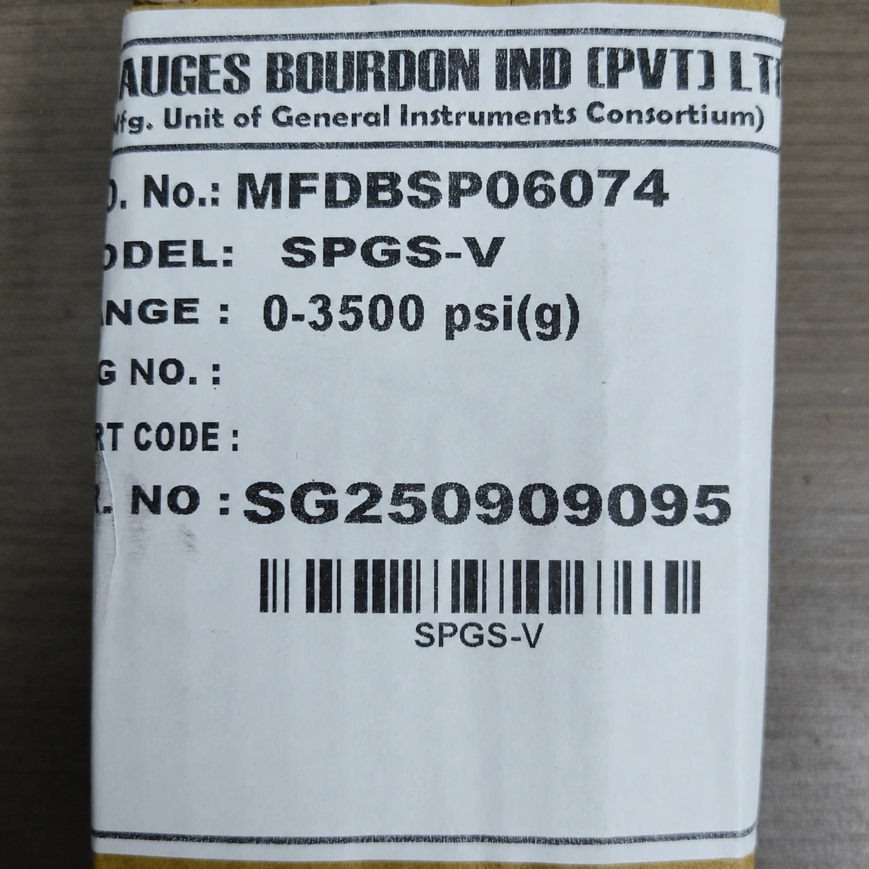 General Instruments Pressure Gauge SPGS-V, 0...3500 psi, 2nd Scale bar, 2.5" Dial, 1/4" Male NPT Lower Mount, SS Body & Parts, SPGS-V-063-S4S-S6S-S6S-S4S-T06NTM-(0-3500)-PSI/BAR-A16-DUS - image 2