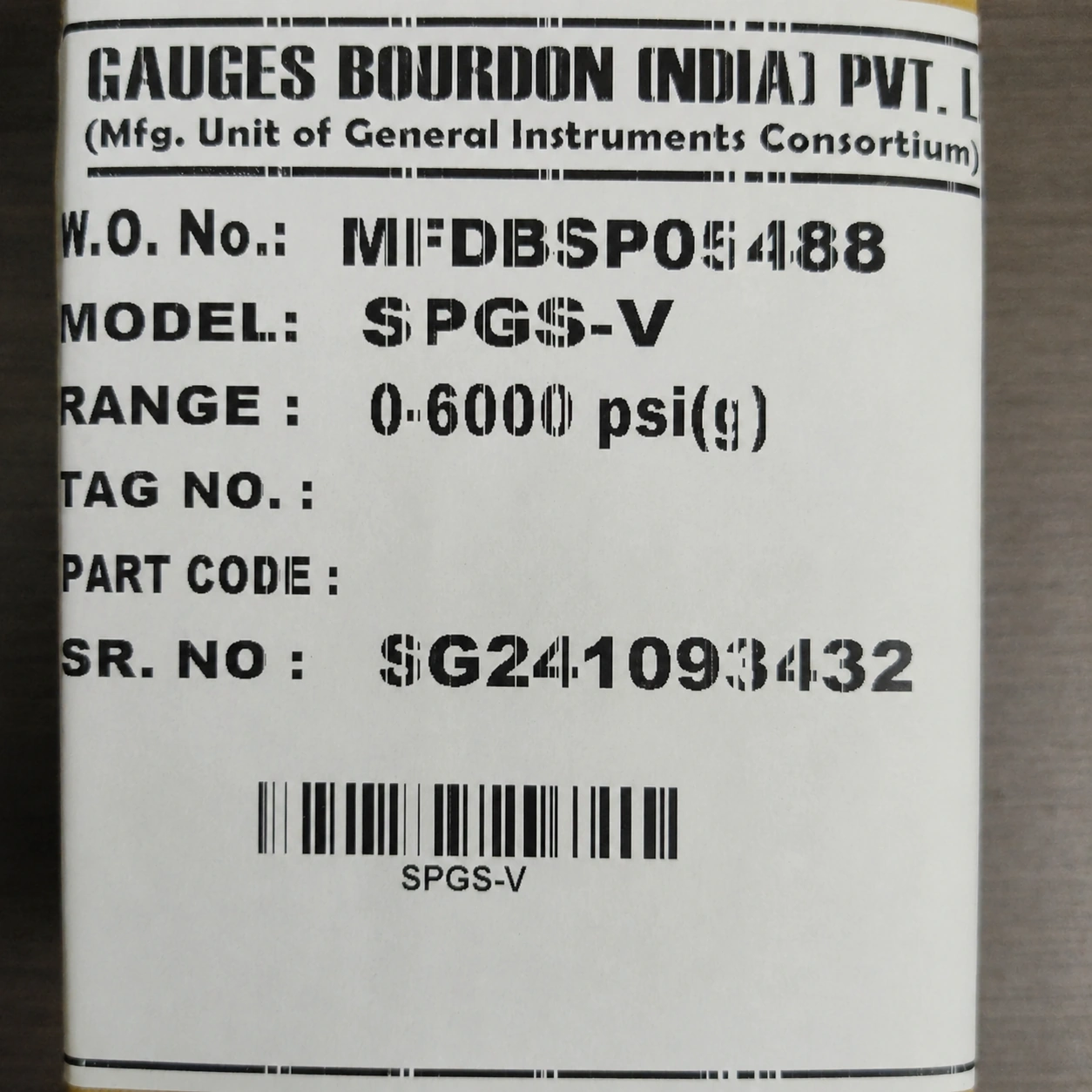 General Instruments Pressure Gauge SPGS-V, 0...6000 psi, 2nd Scale bar, 2.5" Dial, 1/4" Male NPT Lower Mount, SS Body & Parts, SPGS-V-063-S4S-S6S-S6S-S4S-T06NTM-(0-6000)-PSI/BAR-A16-DUS - image 2