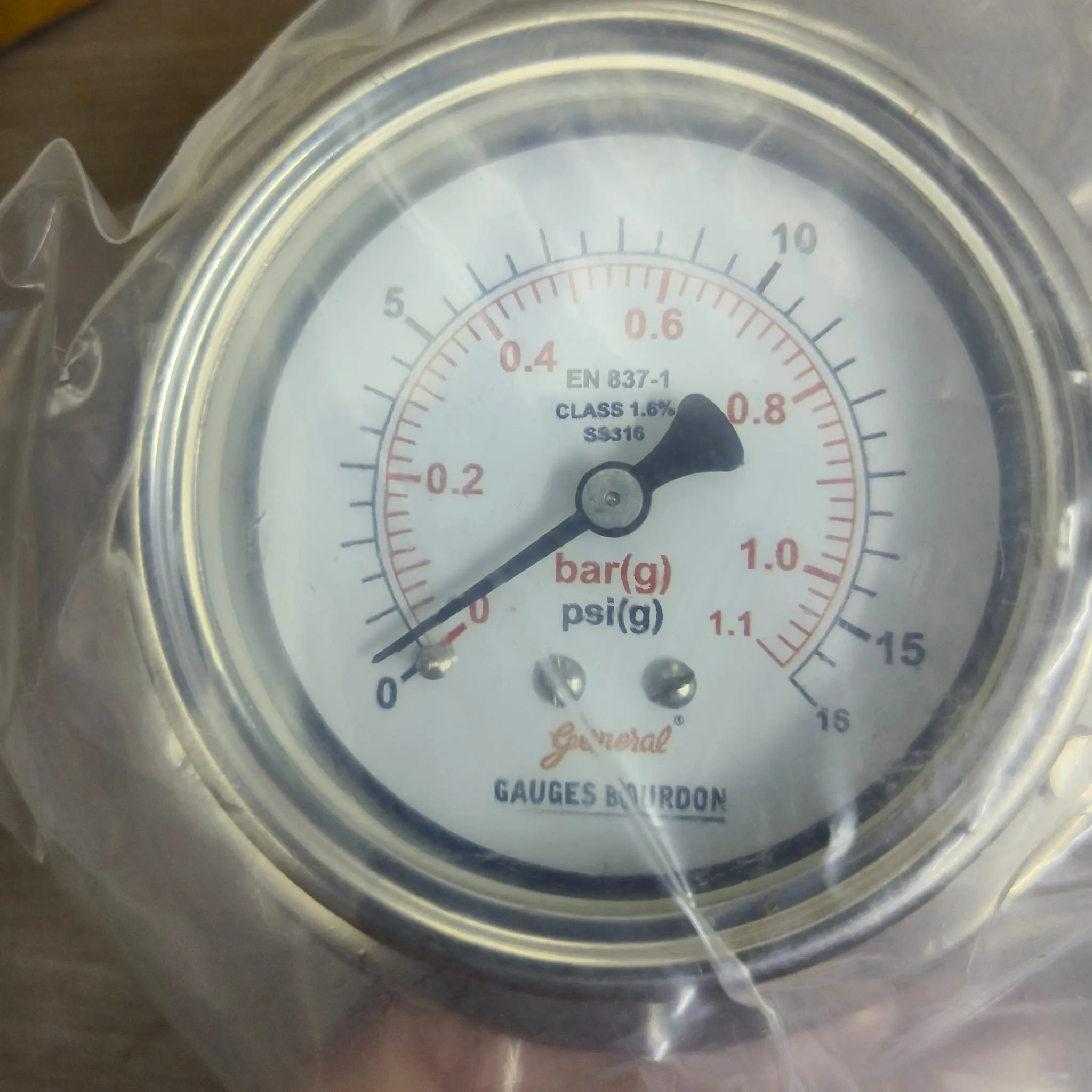 General Instruments Pressure Gauge SPGS-P, 0...16 psi, 2nd Scale bar, 2.5" Dial, 1/4" Male NPT Back Mount With Front Flange, SS Body & Parts, SPGS-P-063-S4S-S6S-S6S-S4S-T06NTM-(0-16)-PSI/BAR-A16-DUS - image 3
