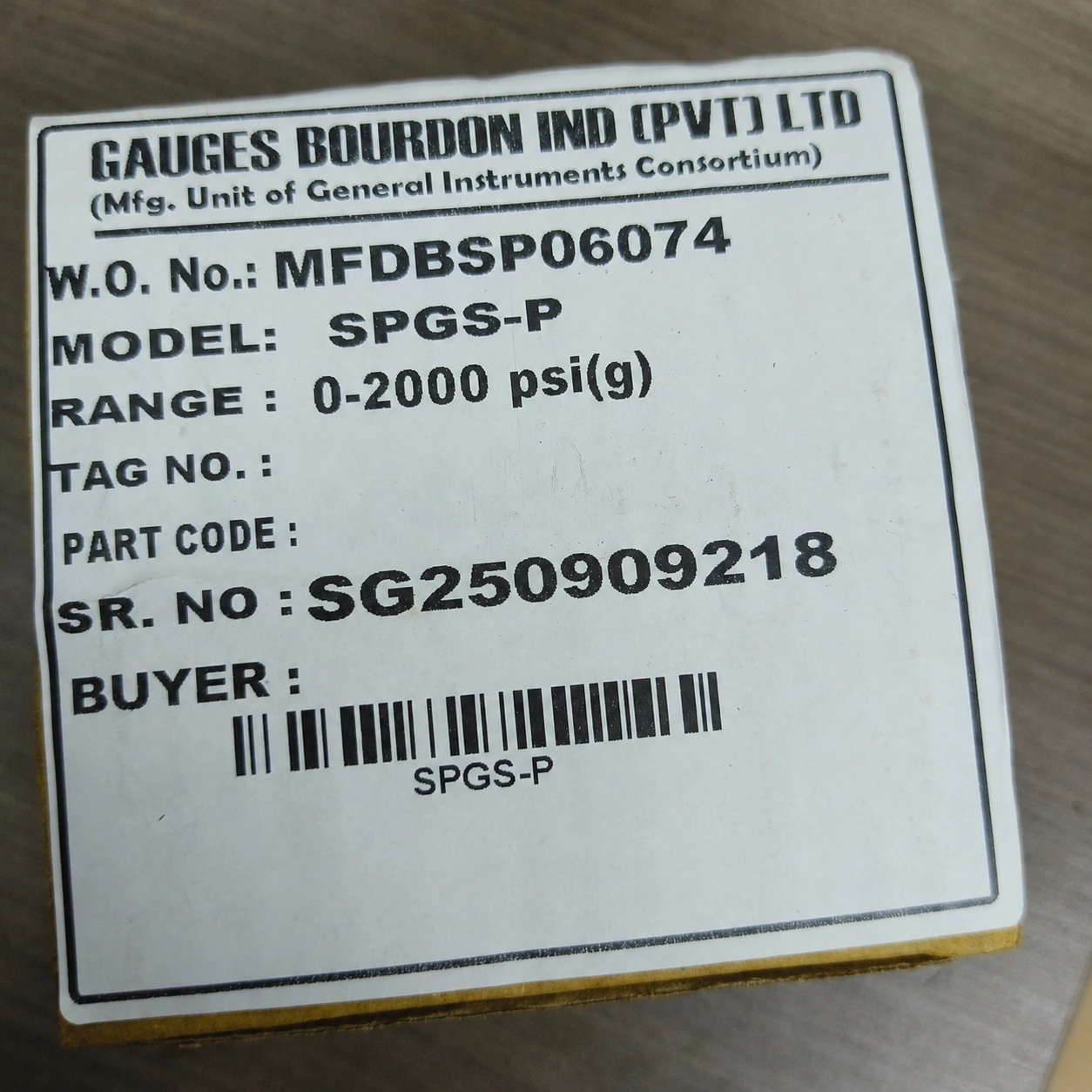 General Instruments Pressure Gauge SPGS-P, 0...2000 psi, 2nd Scale bar, 2.5" Dial, 1/4" Male NPT Back Mount With Front Flange, SS Body & Parts, SPGS-P-063-S4S-S6S-S6S-S4S-T06NTM-(0-2000)-PSI/BAR-A16-DUS - image 2