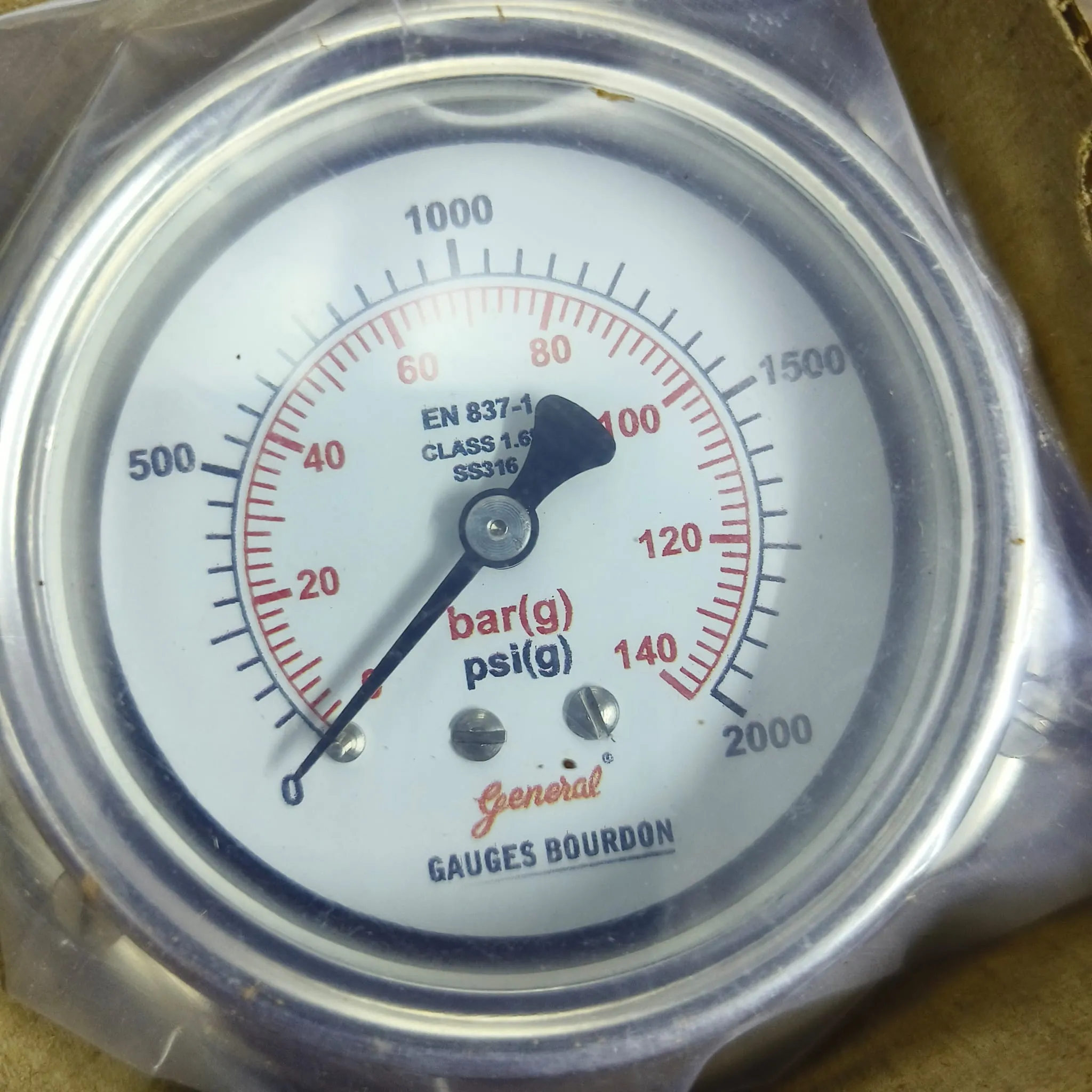 General Instruments Pressure Gauge SPGS-P, 0...2000 psi, 2nd Scale bar, 2.5" Dial, 1/4" Male NPT Back Mount With Front Flange, SS Body & Parts, SPGS-P-063-S4S-S6S-S6S-S4S-T06NTM-(0-2000)-PSI/BAR-A16-DUS - image 3